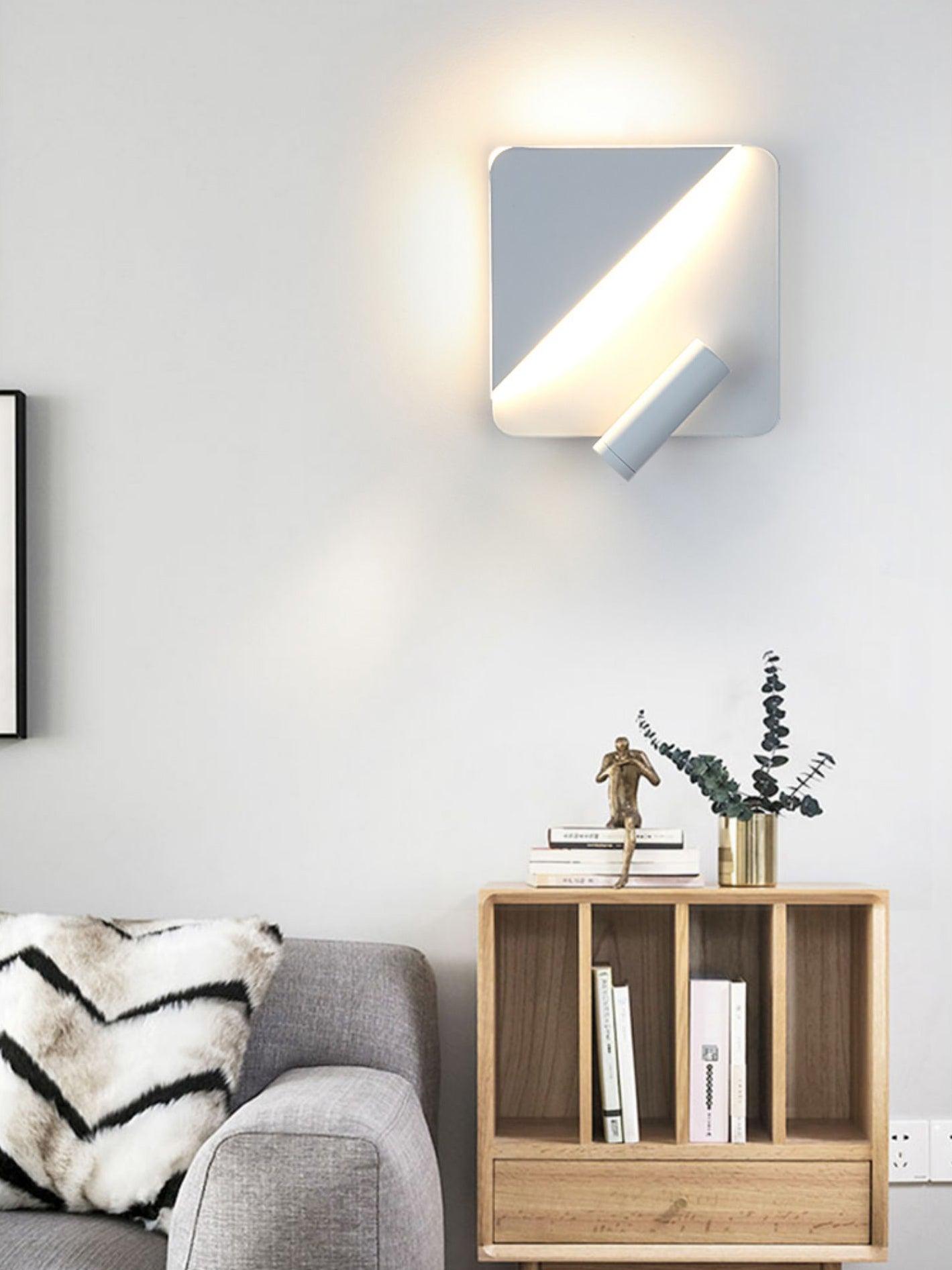 Aurnorir Wall Light