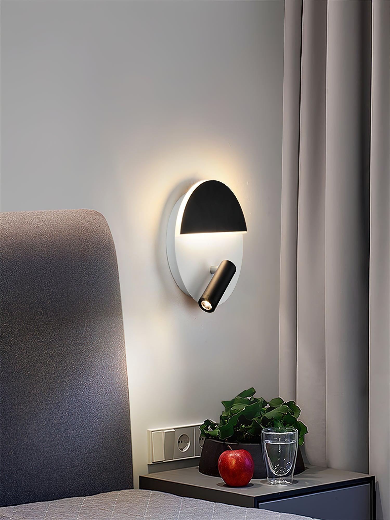 Aurnorir Wall Light