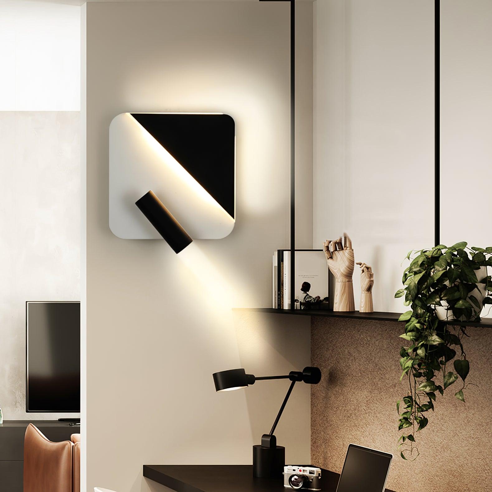 Aurnorir Wall Light