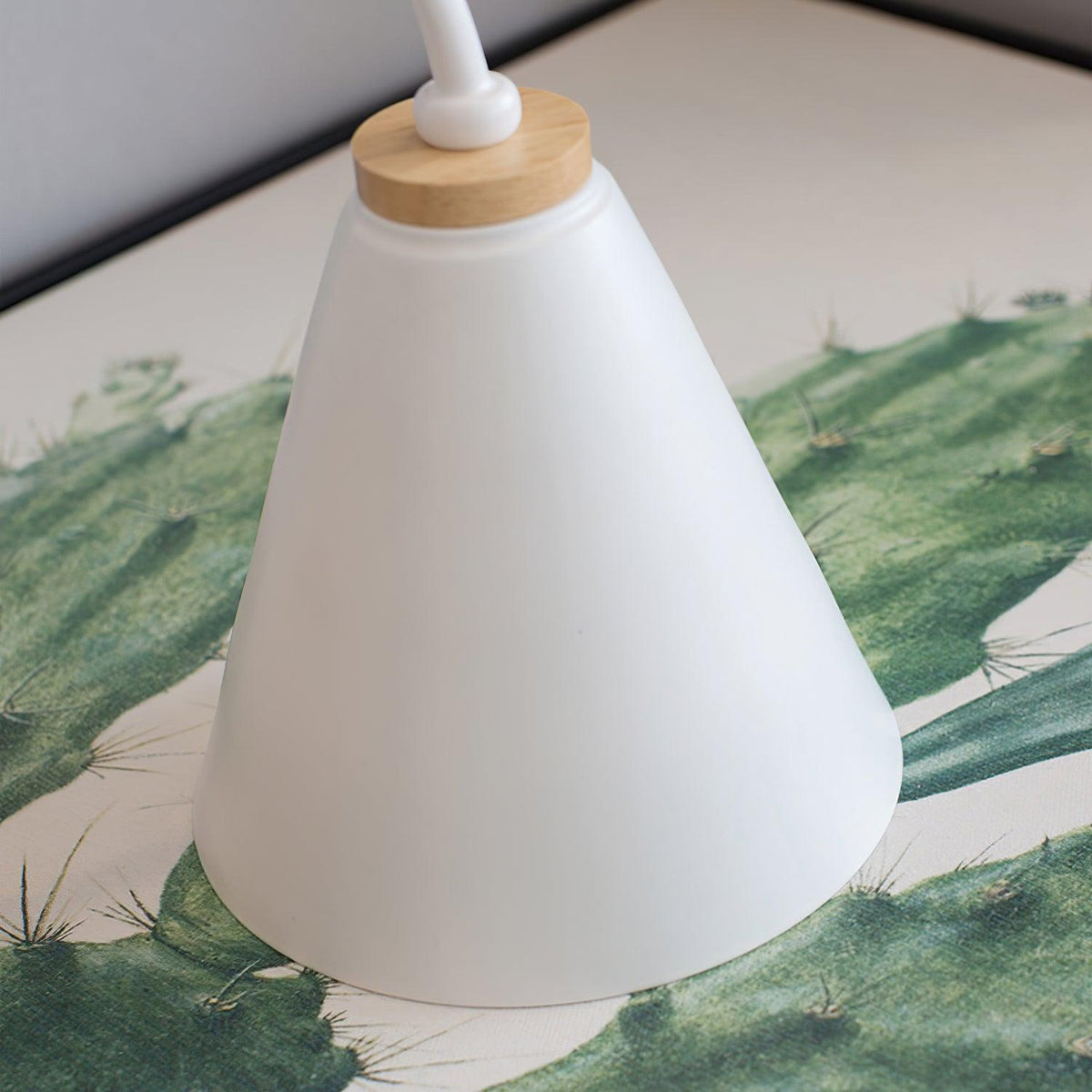 Rinorielle Unique Classic Wooden Wall Lamp