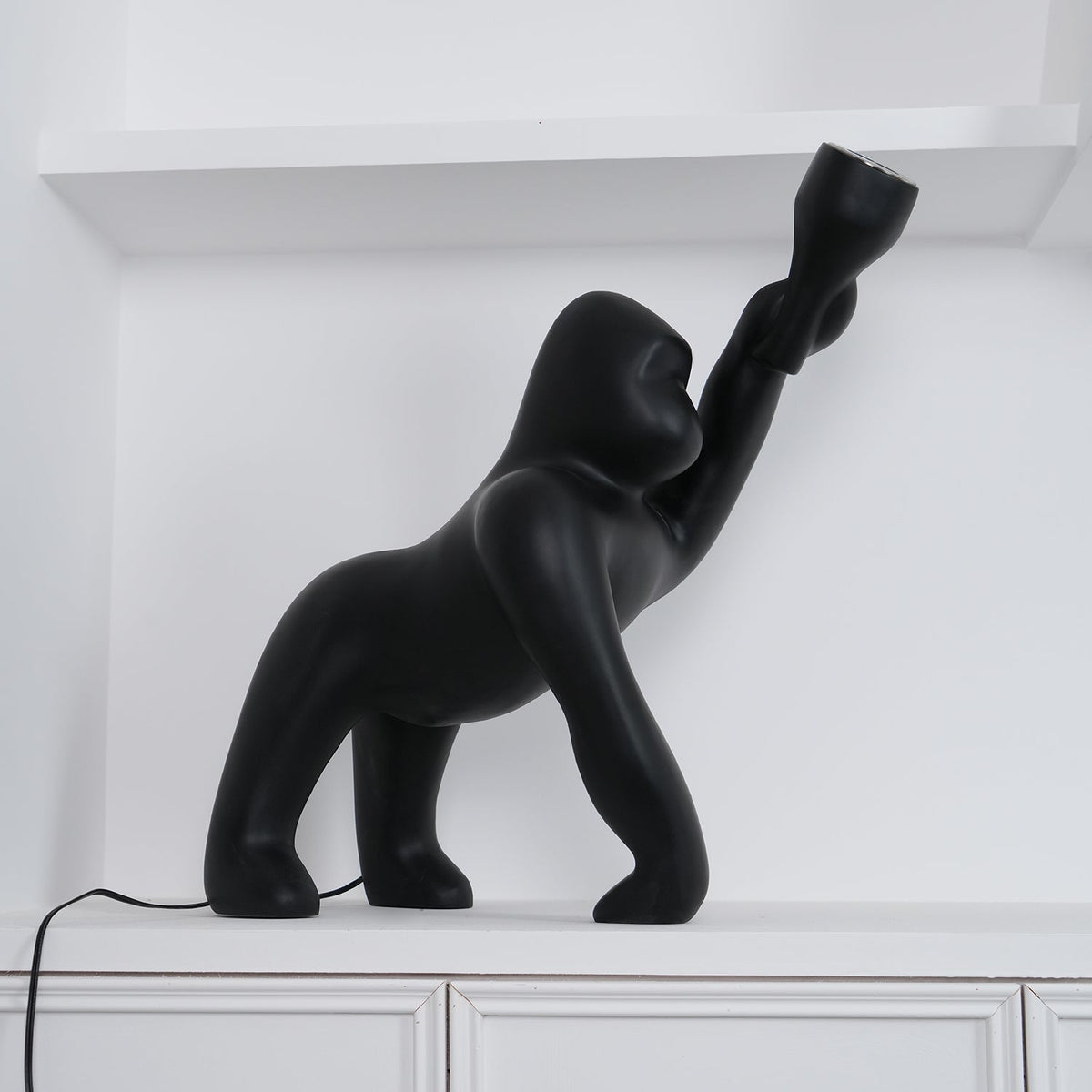 Zasolil Artistic Resin Gorilla Floor Lamp