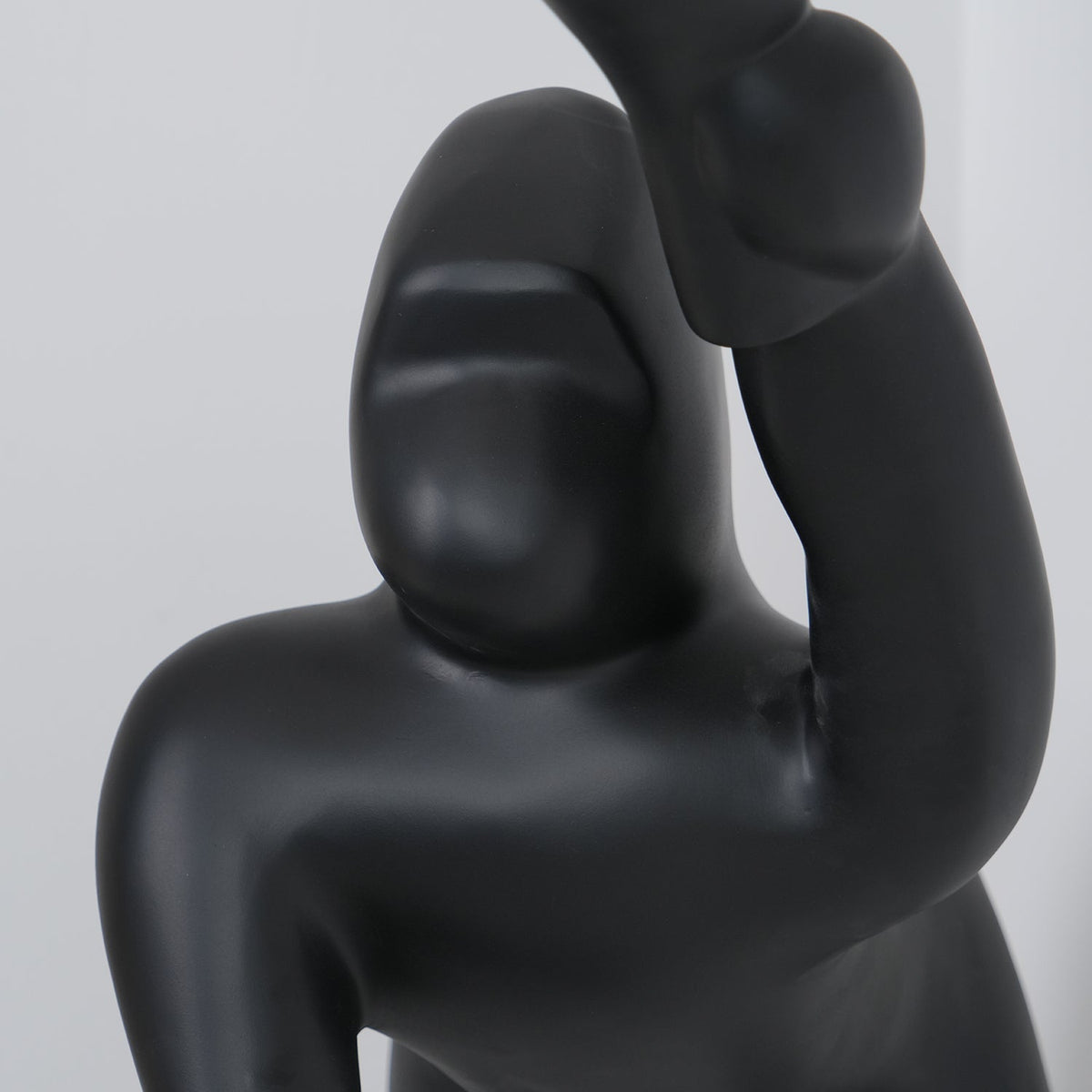 Zasolil Artistic Resin Gorilla Floor Lamp