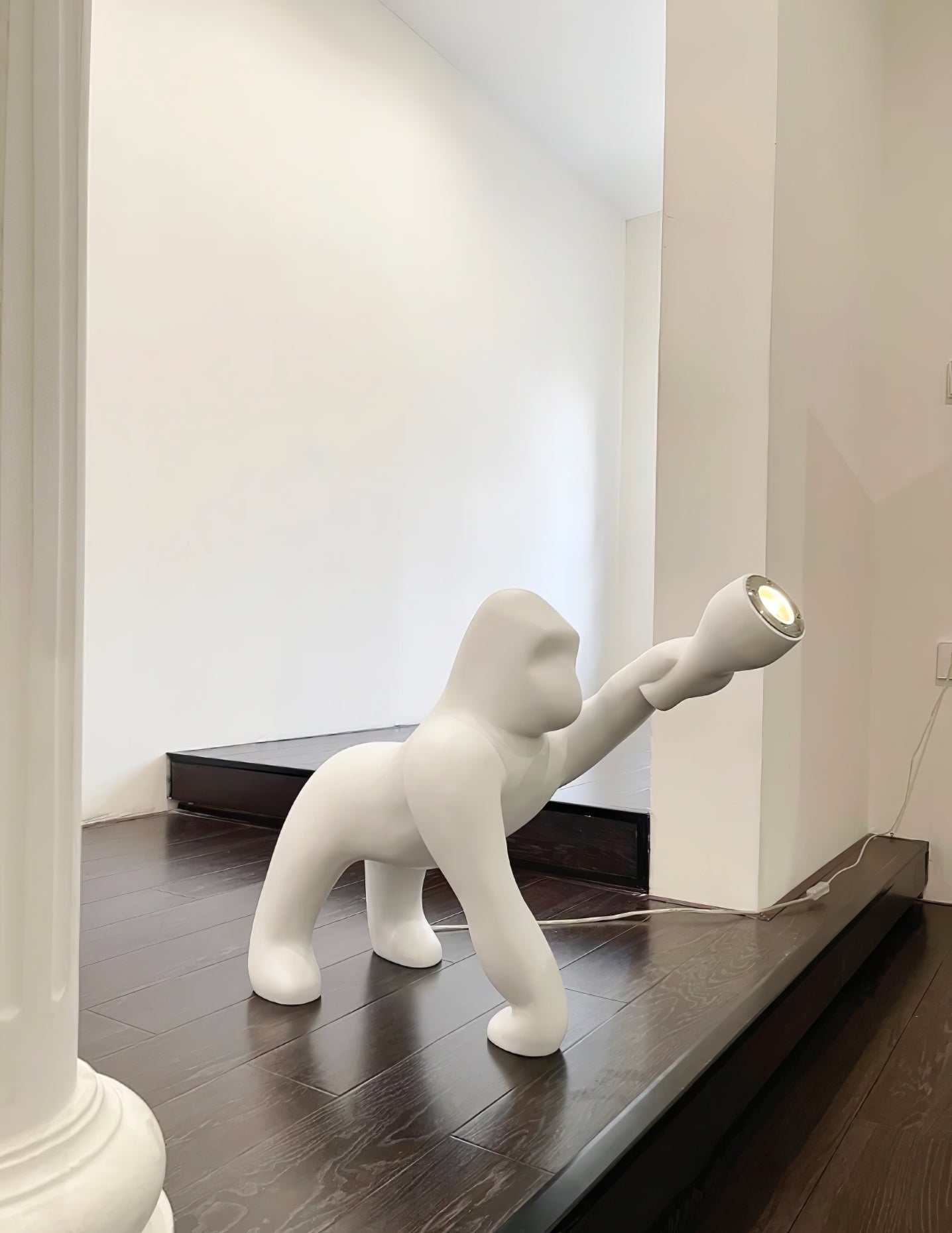 Zasolil Artistic Resin Gorilla Floor Lamp