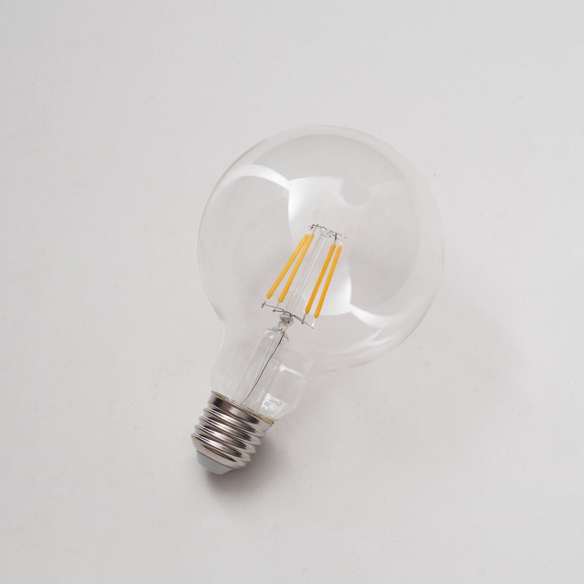 Lumeaya LED E27 or E26 Light Bulb