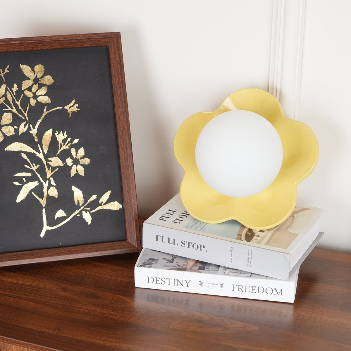 Arcore Resin Playful Wall Lamp