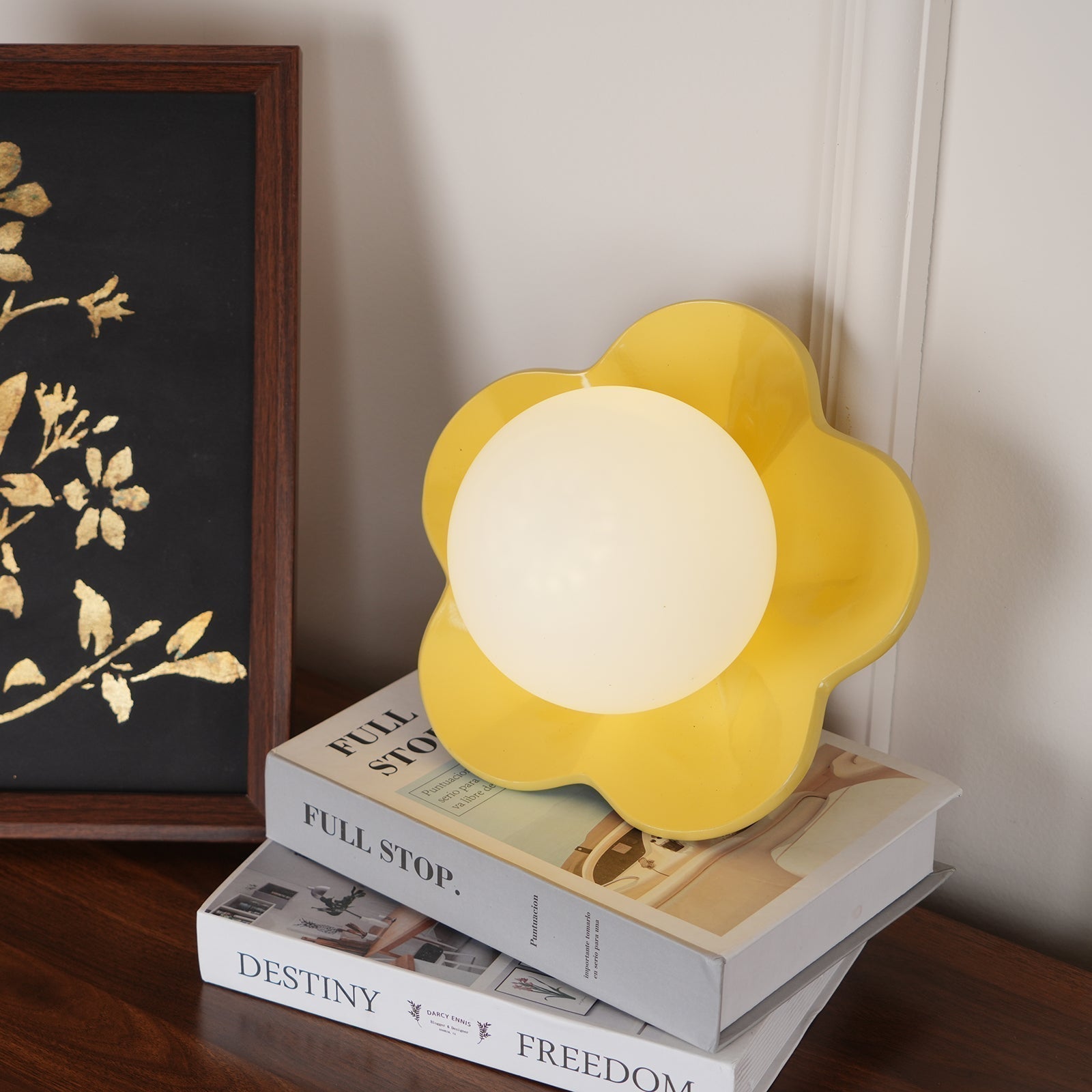 Arcore Resin Playful Wall Lamp