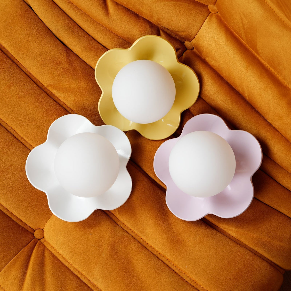 Arcore Resin Playful Wall Lamp