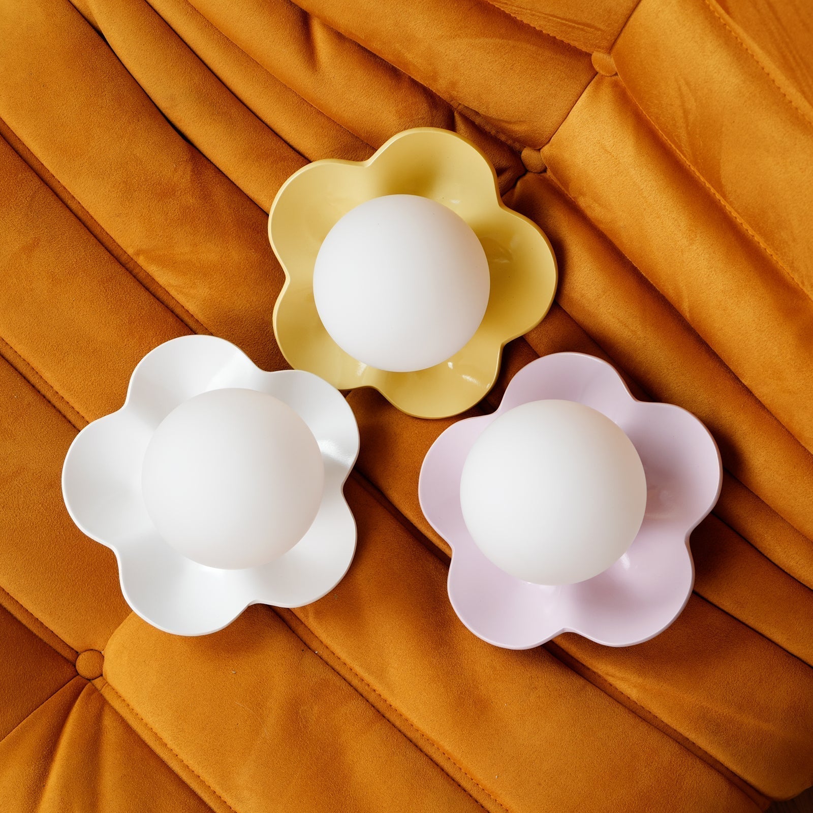 Arcore Resin Playful Wall Lamp