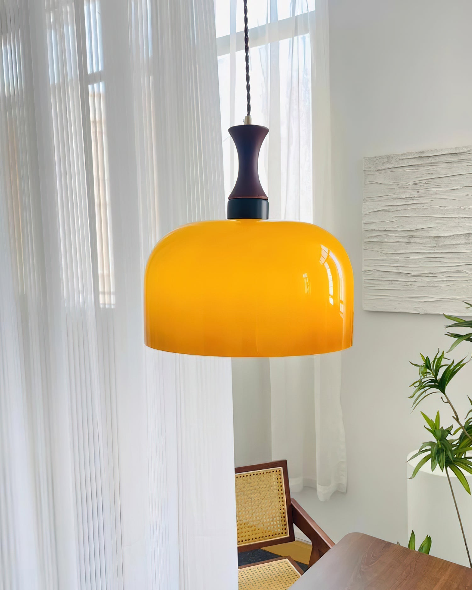 Pivon Plug-In Glass Pendant Lamp - Neutral Decor