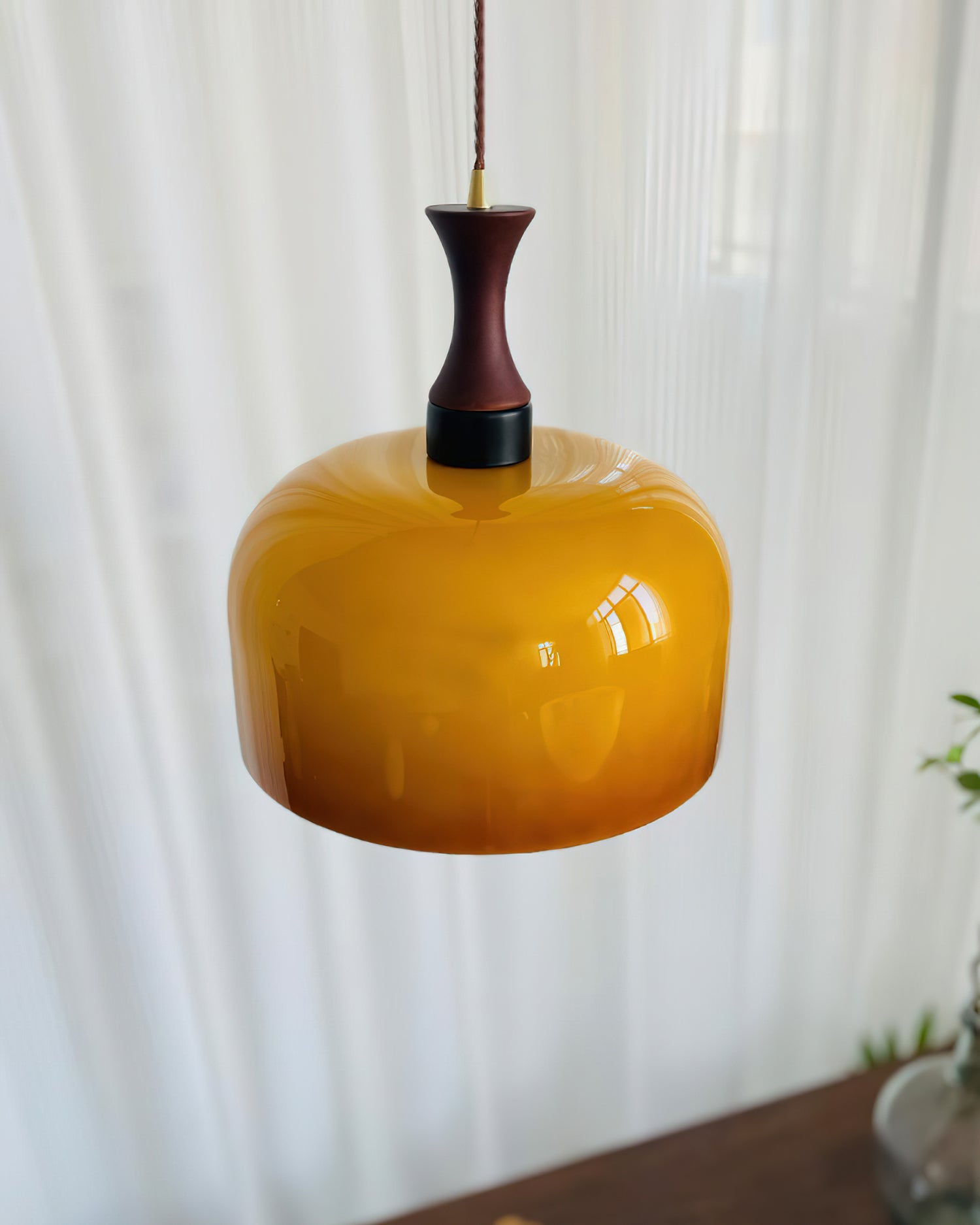 Pivon Plug-In Glass Pendant Lamp - Neutral Decor