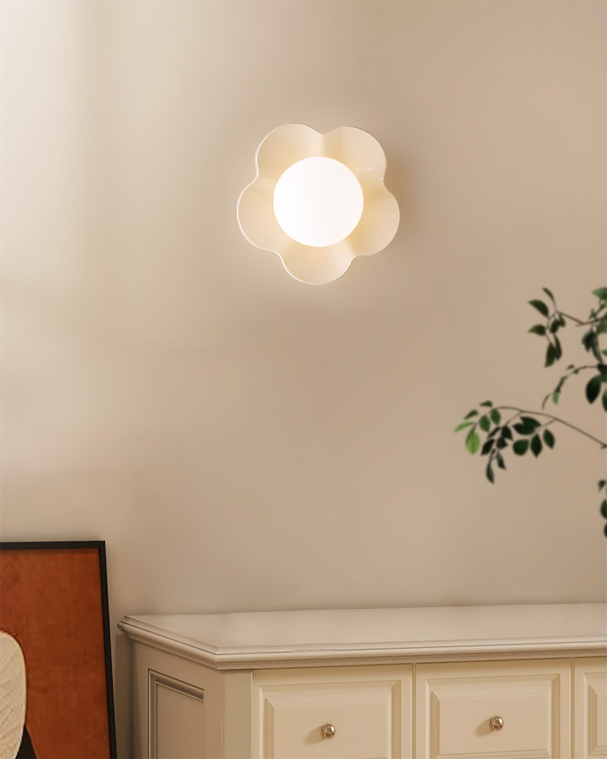 Arcore Resin Playful Wall Lamp