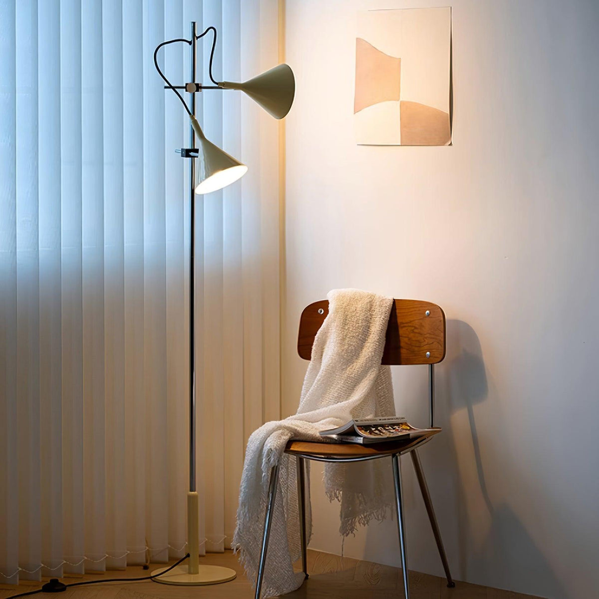 Elys Modern Floor Lamp
