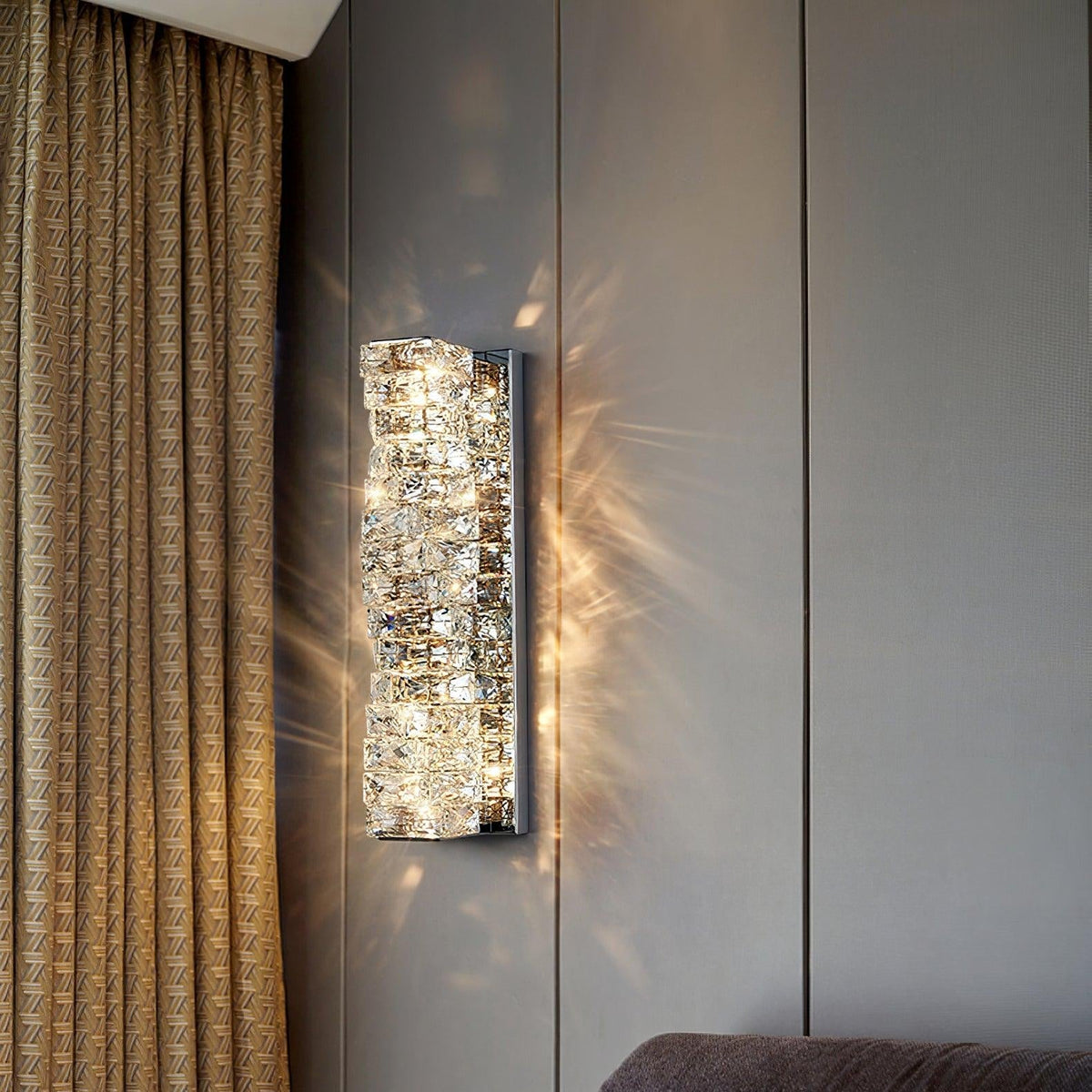 Ilvelia Postmodern Luxury Crystal Wall Light