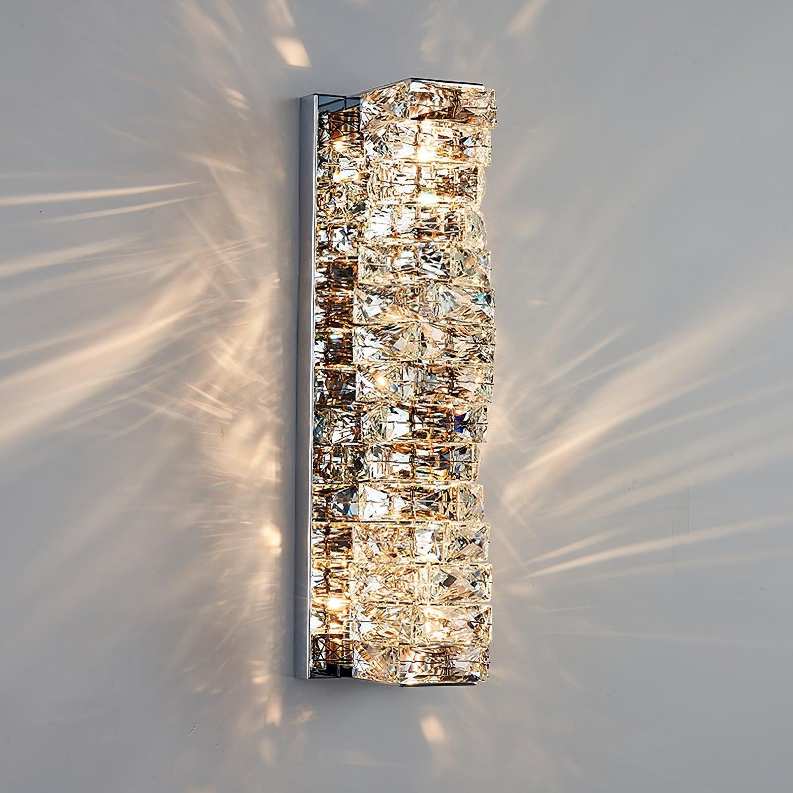 Ilvelia Postmodern Luxury Crystal Wall Light