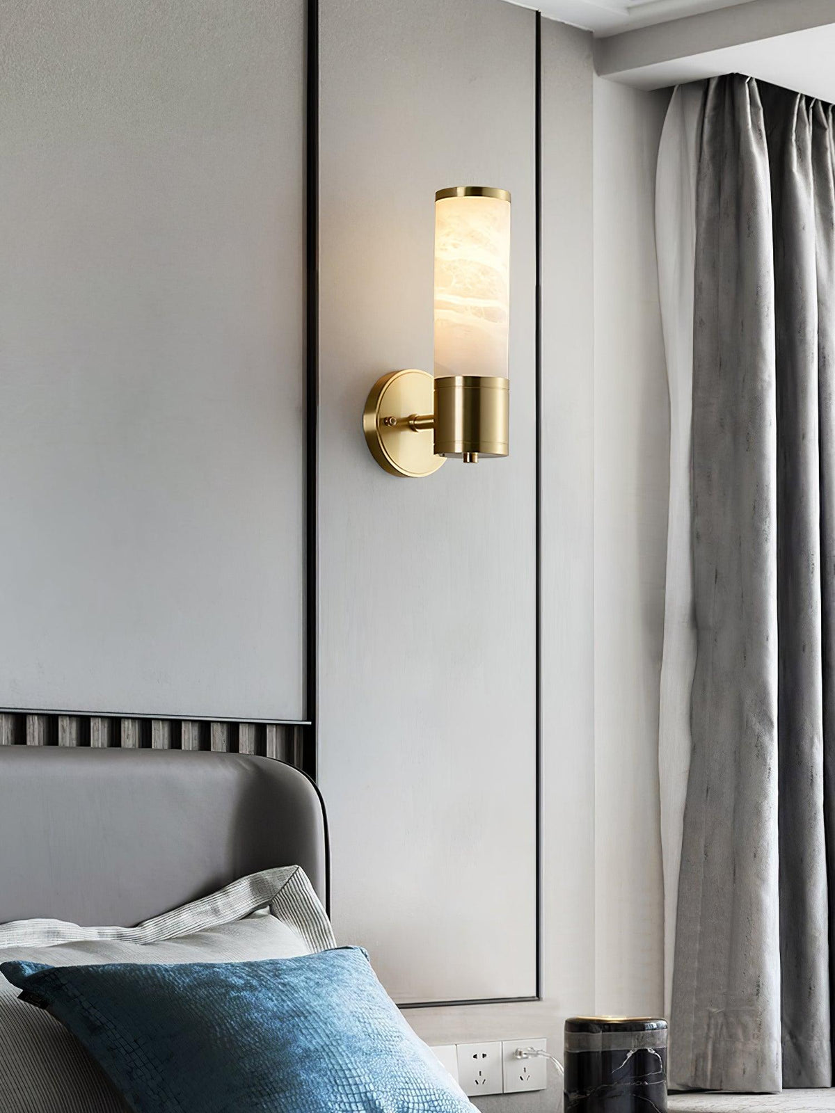 Tira Minimalist Alabaster Wall Lamp