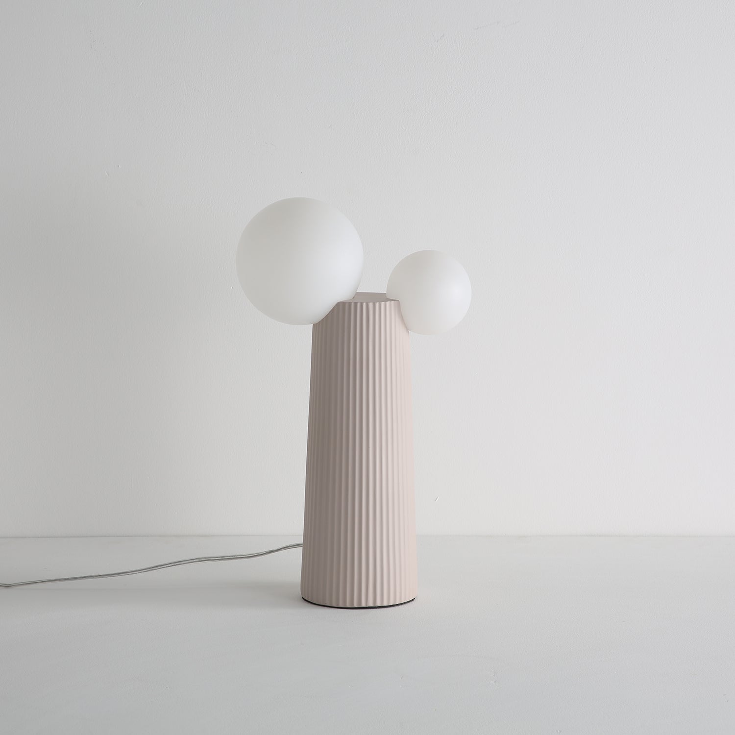 Zenithre Resin Plastic Table Lamp