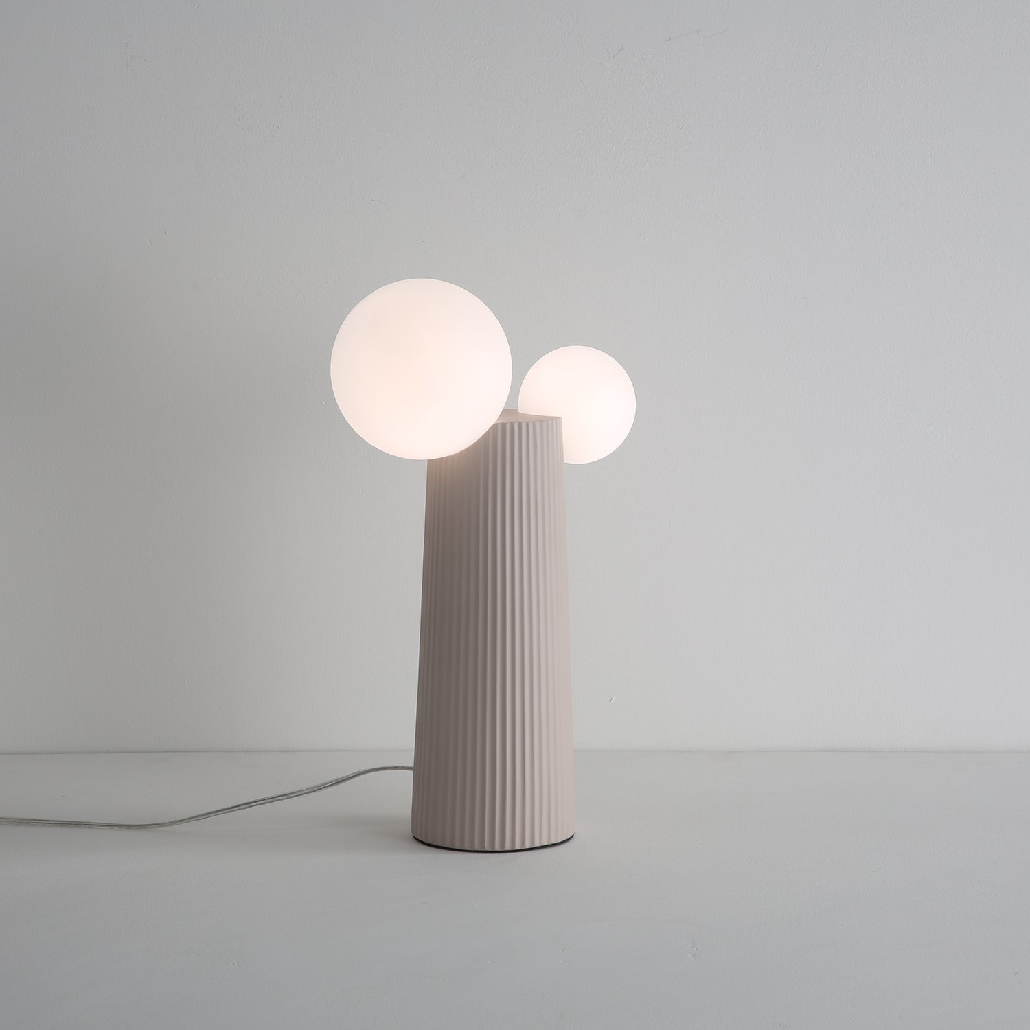 Zenithre Resin Plastic Table Lamp