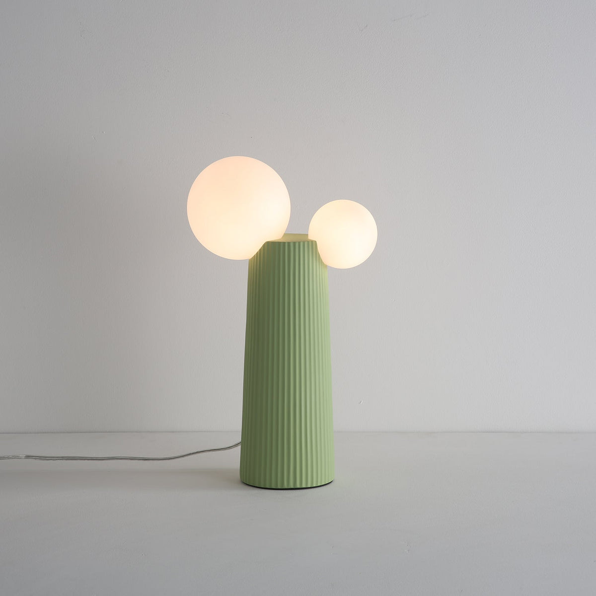 Zenithre Resin Plastic Table Lamp