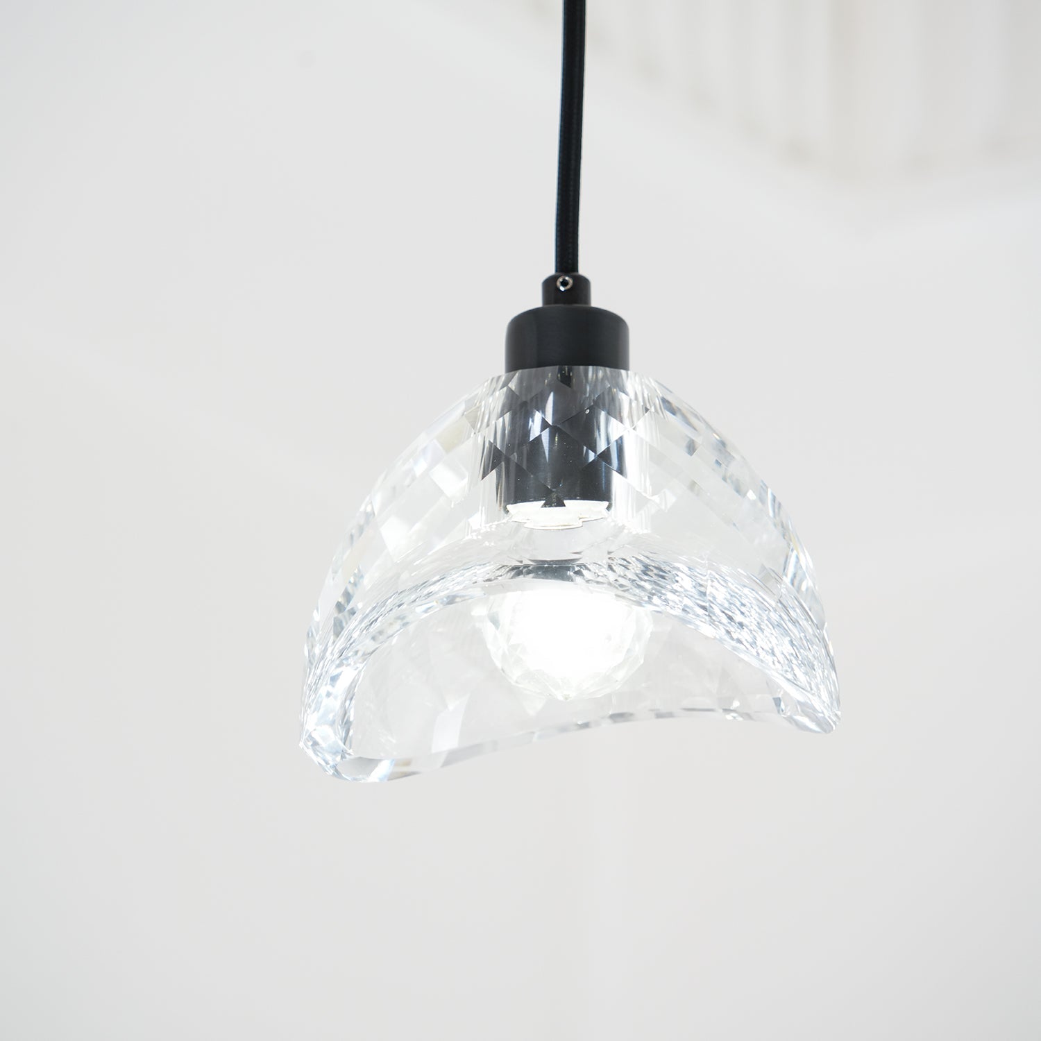 Syvinor Premium Nordic Art Glass Pendant Lamp
