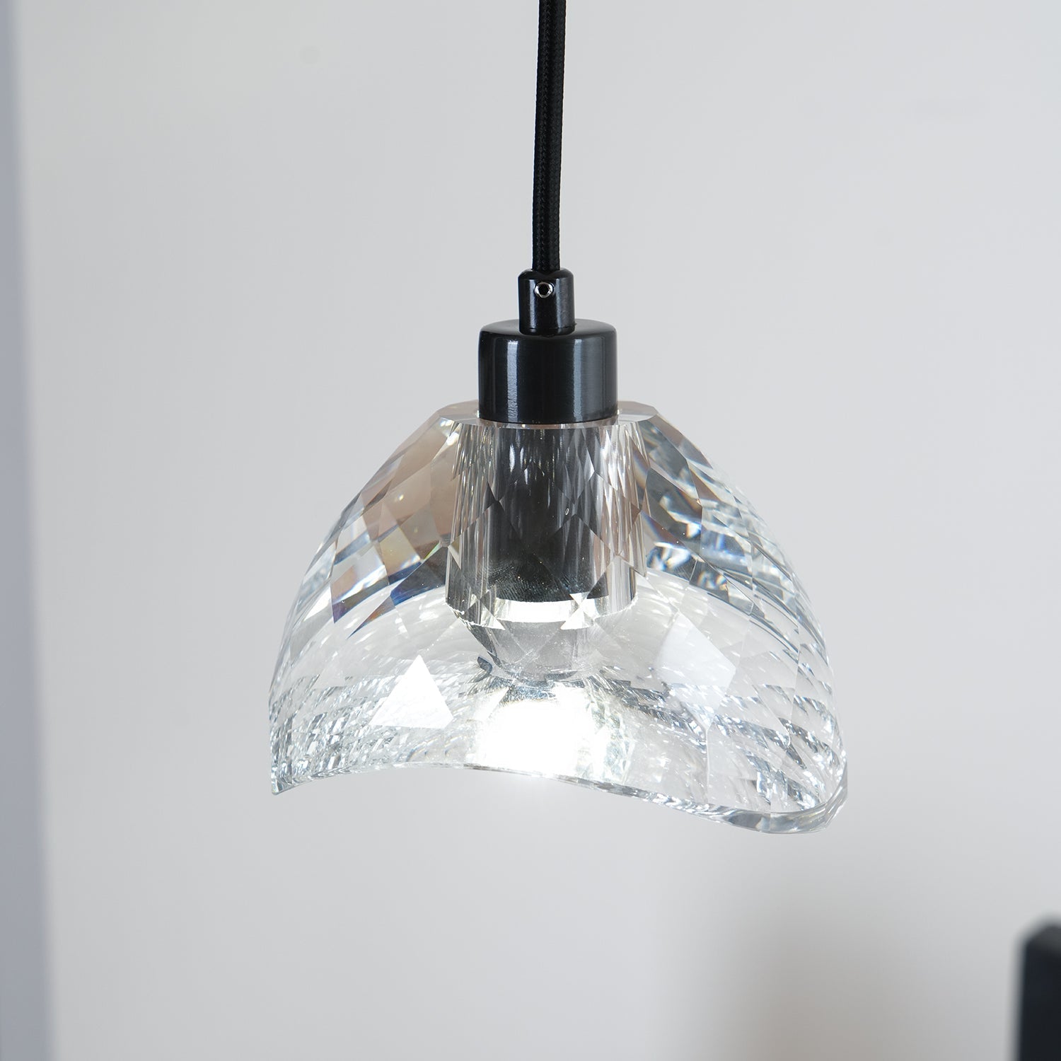 Syvinor Premium Nordic Art Glass Pendant Lamp