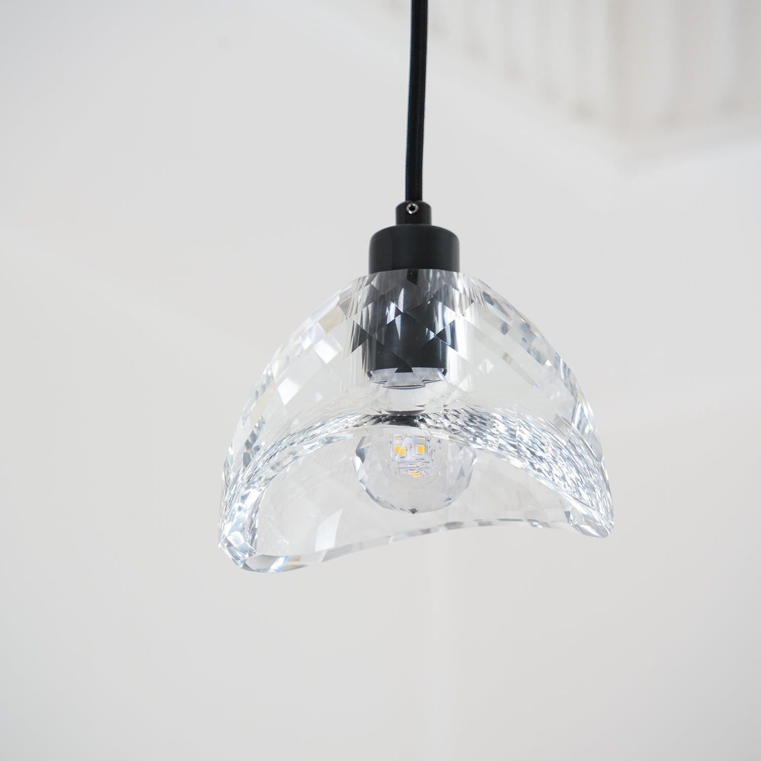 Syvinor Premium Nordic Art Glass Pendant Lamp