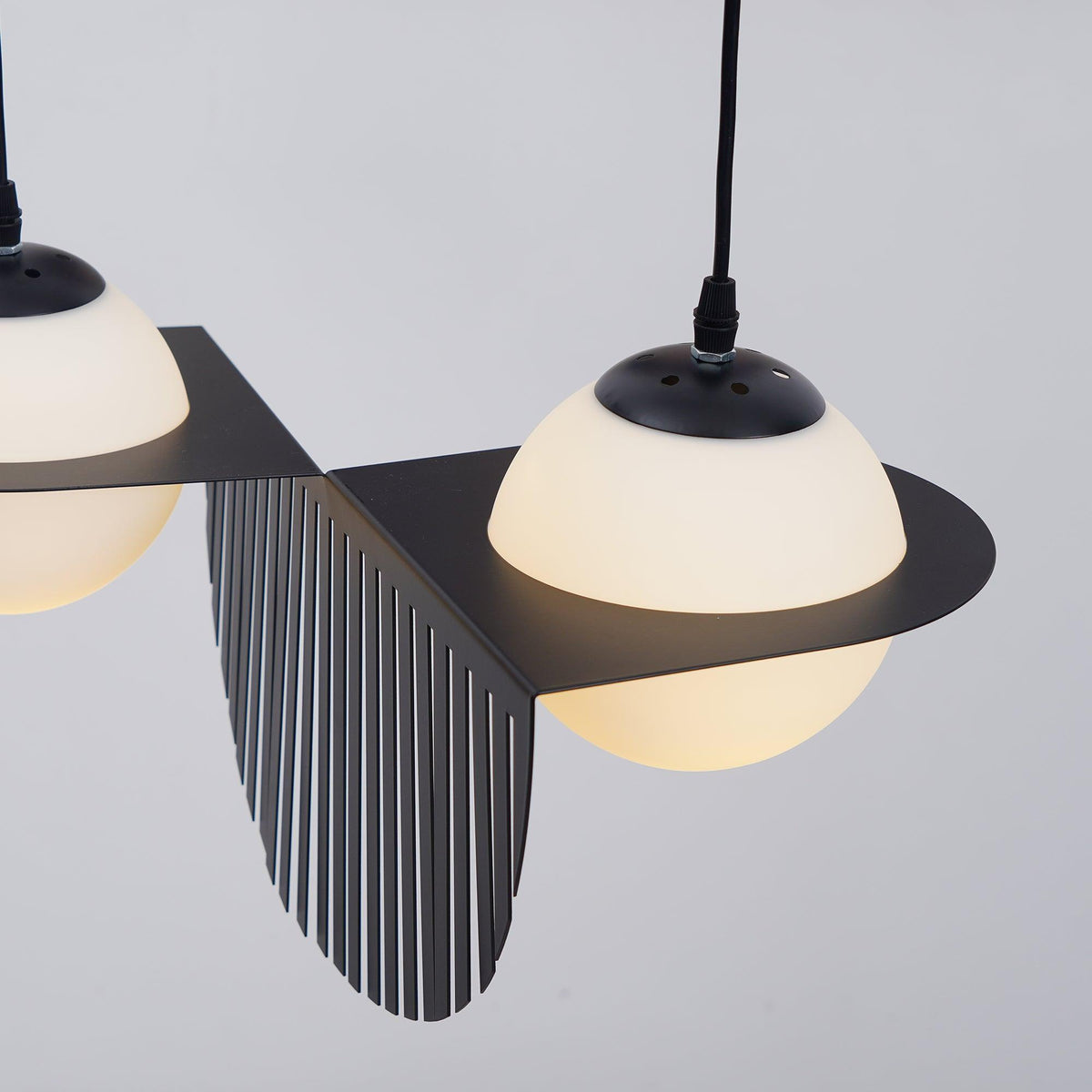 Mirere Black Contemporary Pendant Lamp