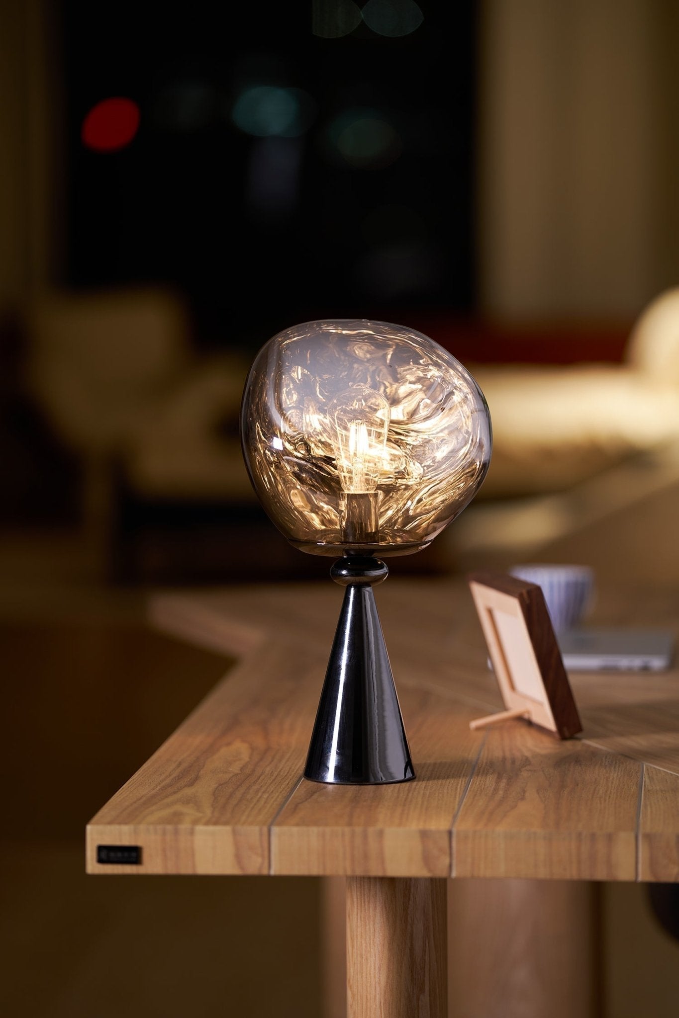 Unoril Artisan PVC Desk Lamp