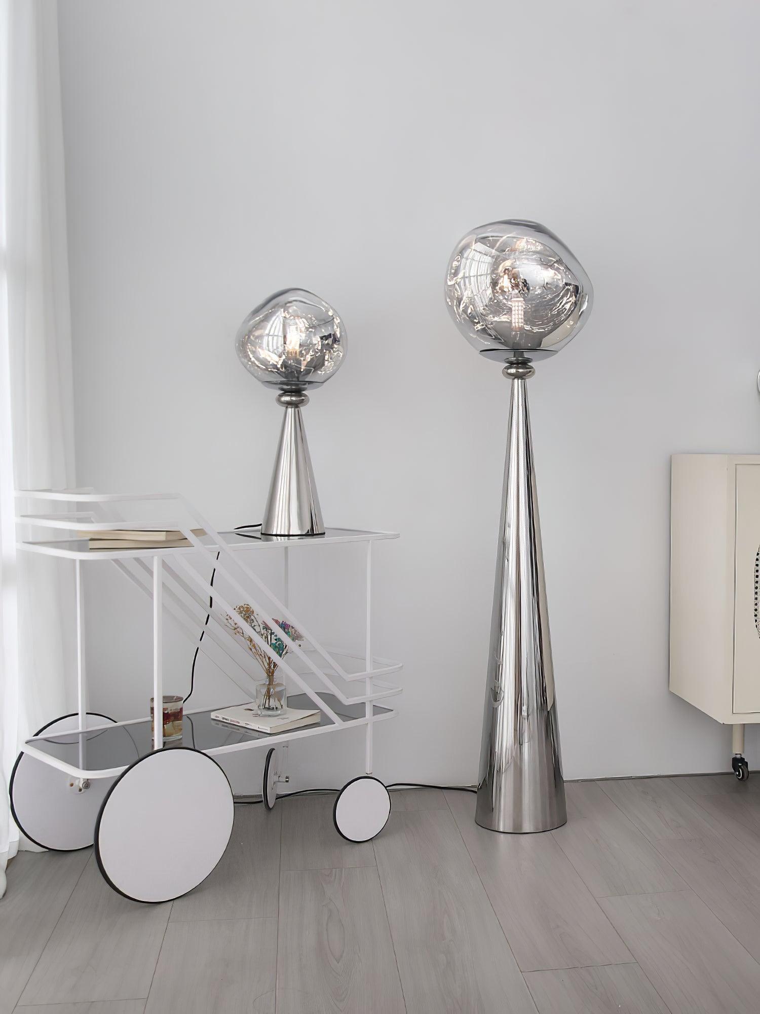 Unoril Artisan PVC Desk Lamp