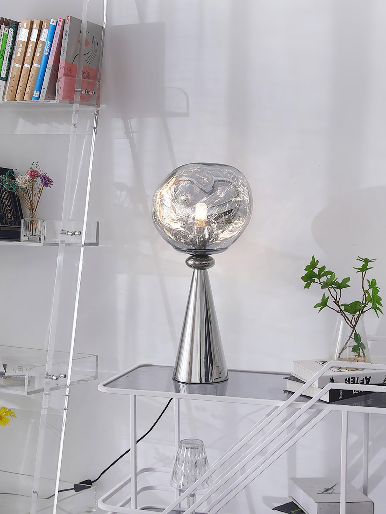 Unoril Artisan PVC Desk Lamp