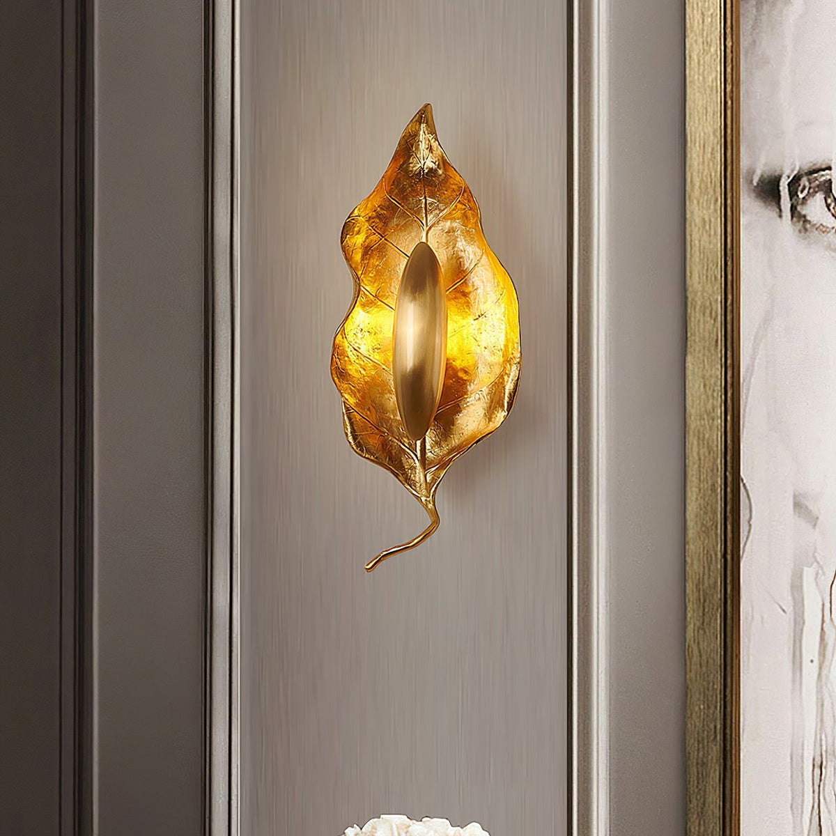 Corsel Nordic Art Leaf Brass Wall Lamp