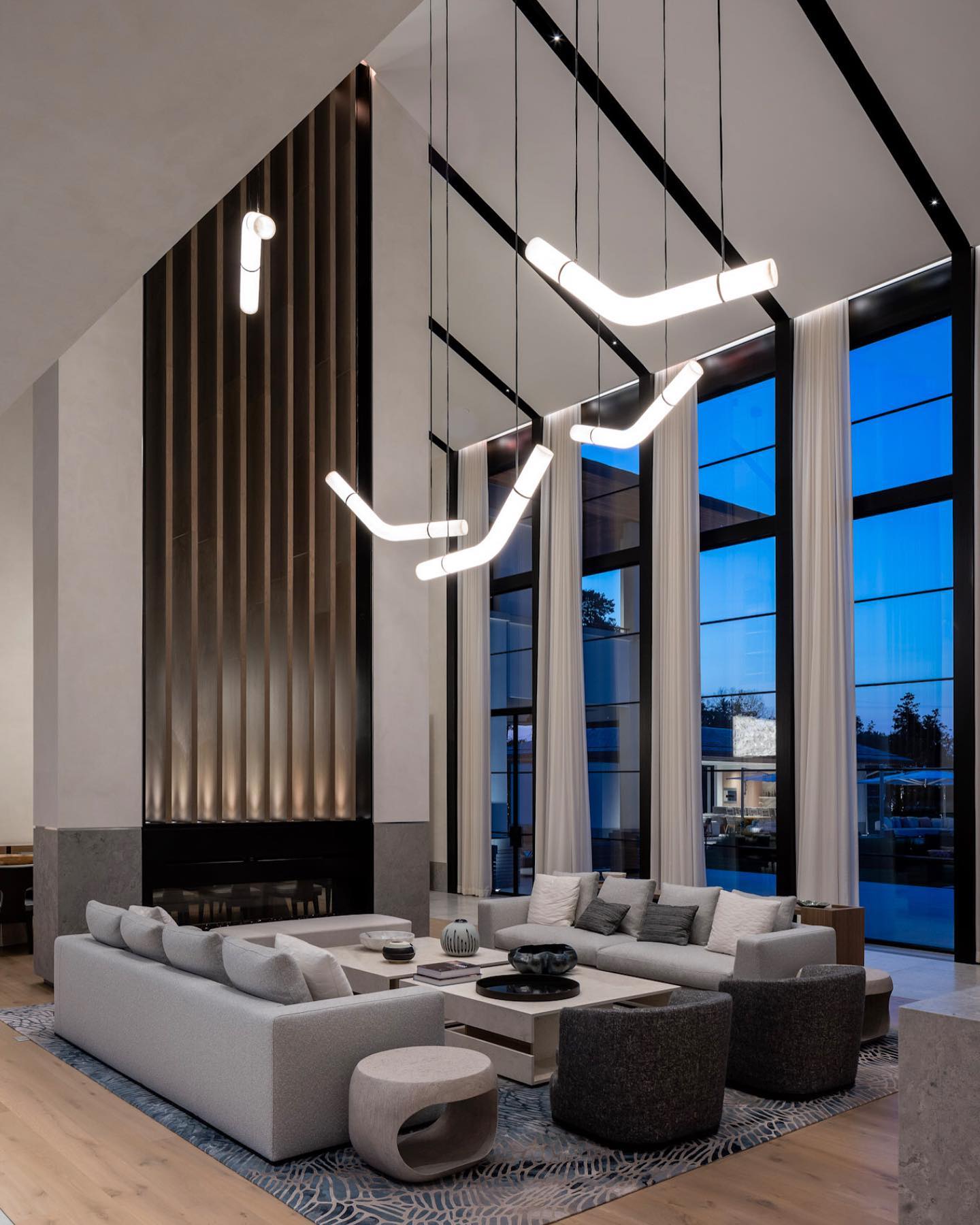 Errina Pendant Light