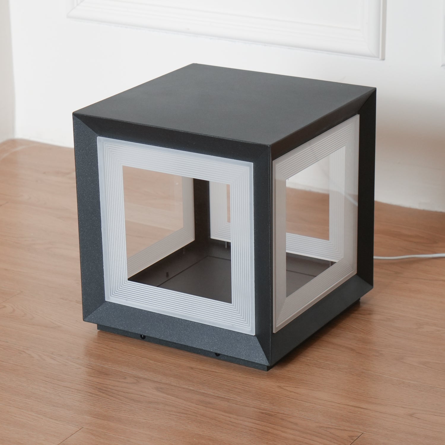 Lewis Modern Outdoor Light - Neutral Decor