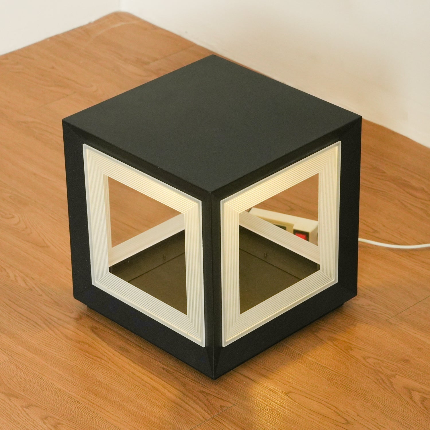 Lewis Modern Outdoor Light - Neutral Decor
