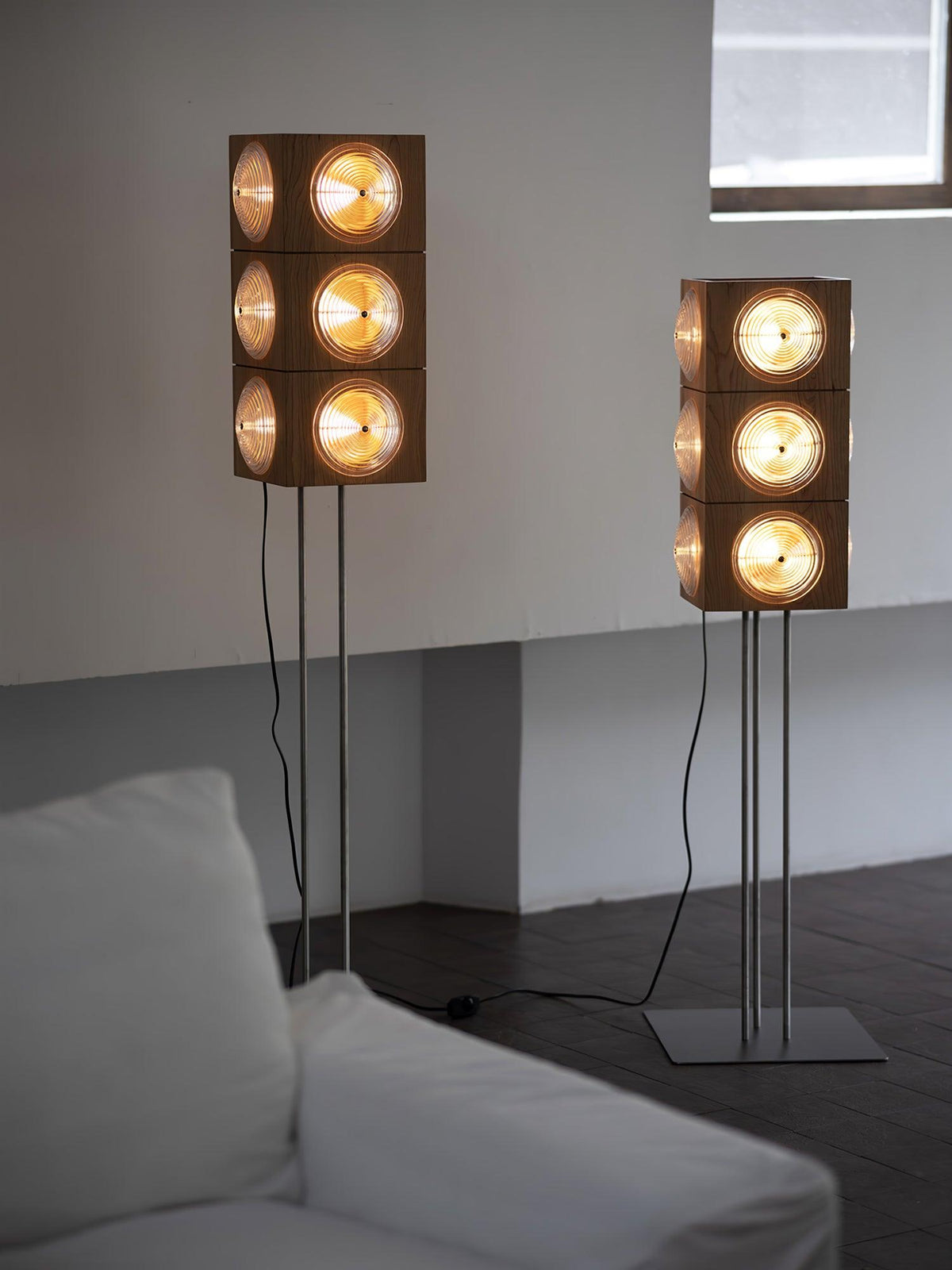 Avraearae Modular Wood Floor Lamp