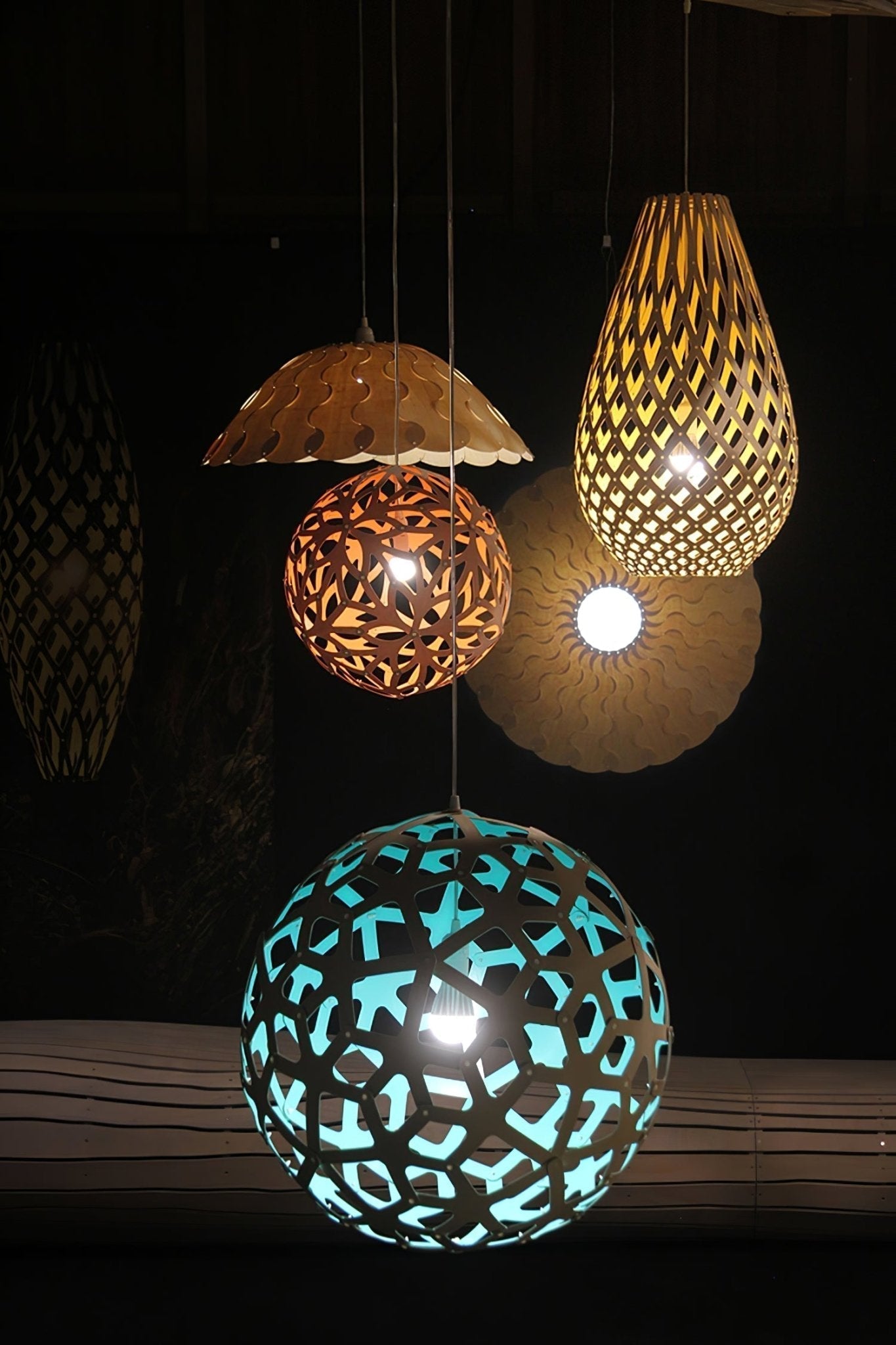 Rininia Pendant Light Geometric Wooden Woven