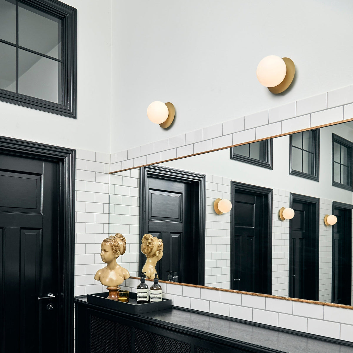 Irinor Premium Nordic Art Brass Wall Lamp