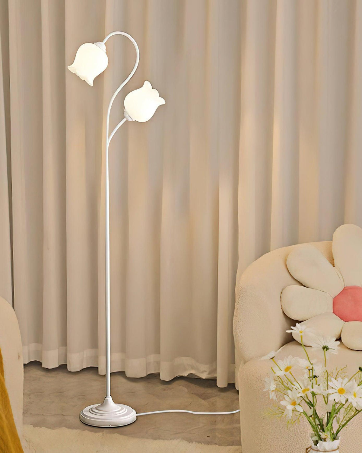 Zevelil Floral Floor Lamp