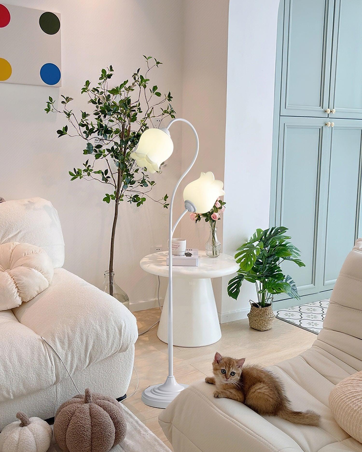 Zevelil Floral Floor Lamp