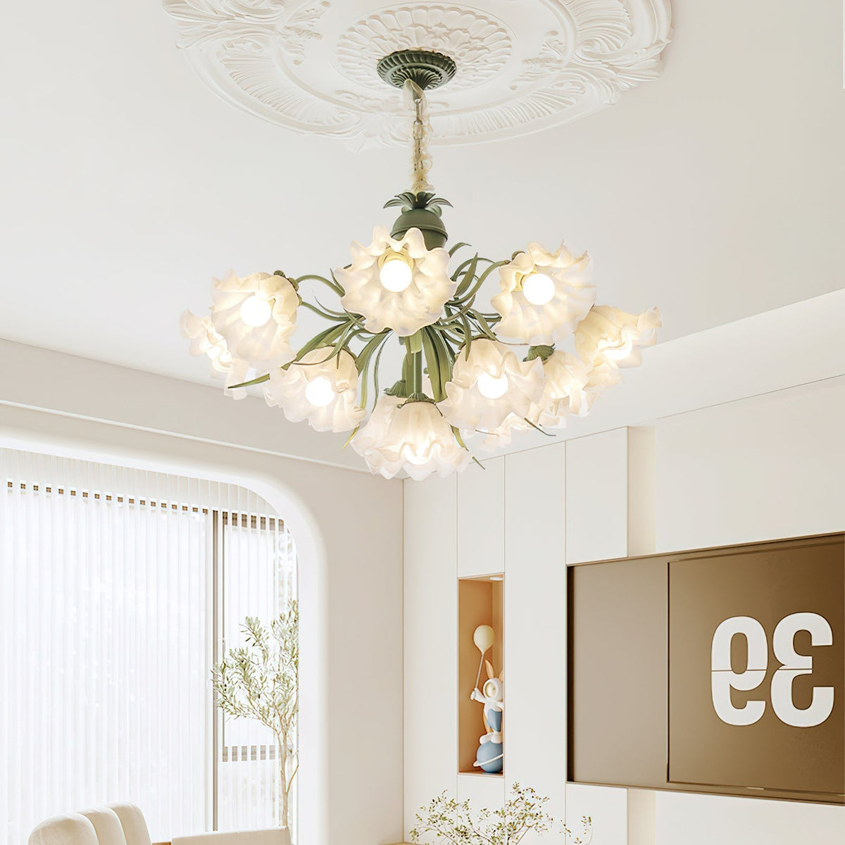 Evren Chandelier Flower with Petals and Leaves