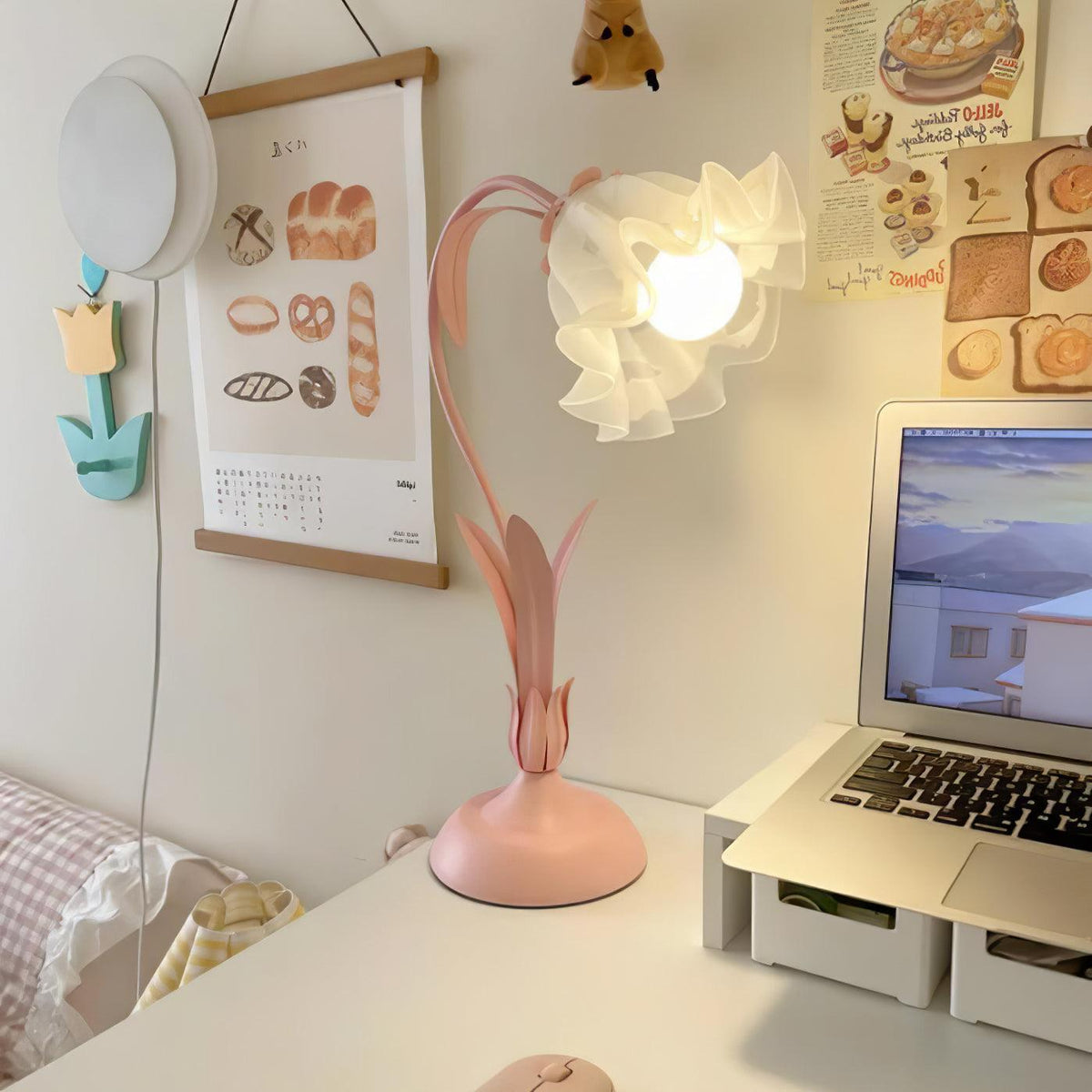 Zorien Acrylic Floral Table Lamp
