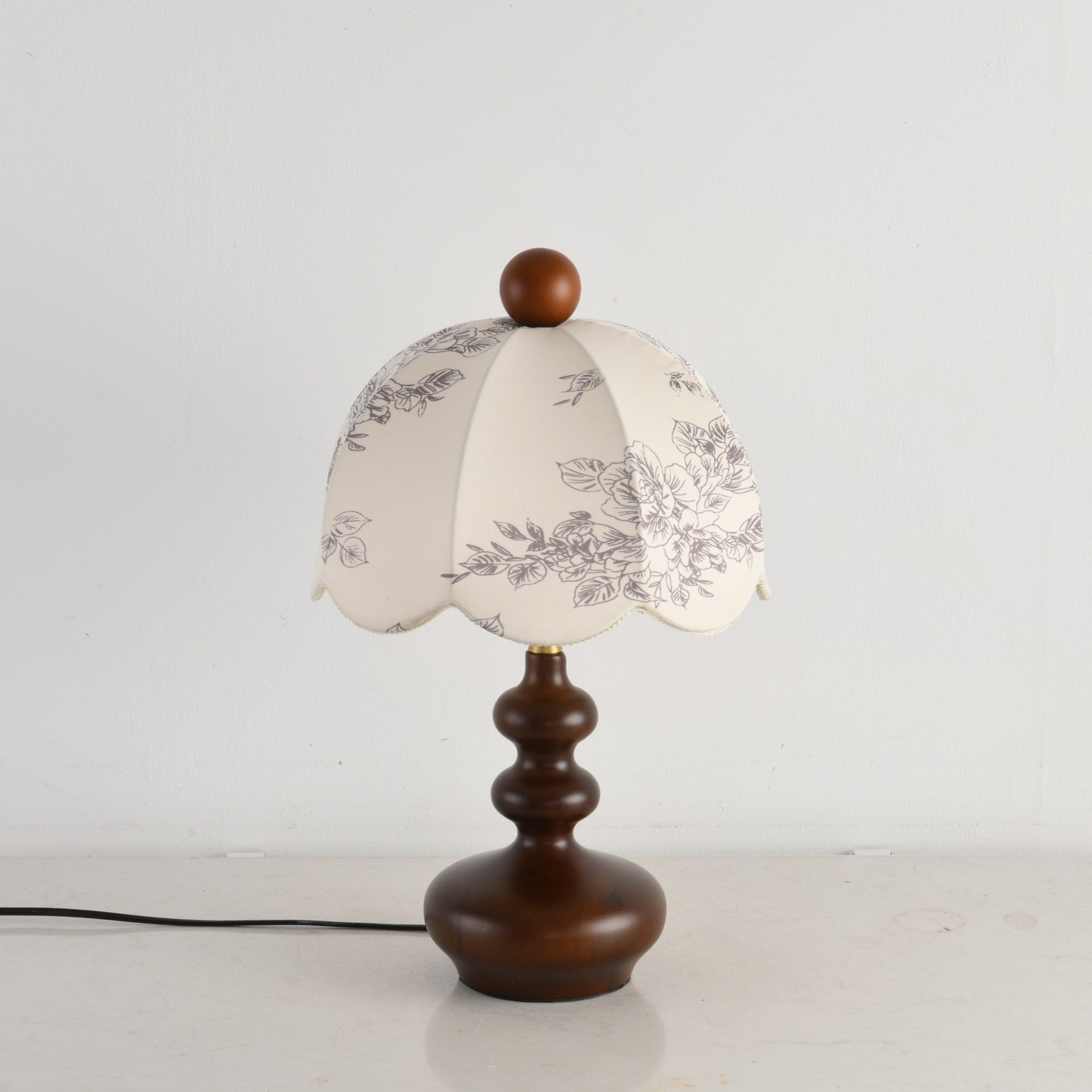Cirirette Vintage Table Lamp