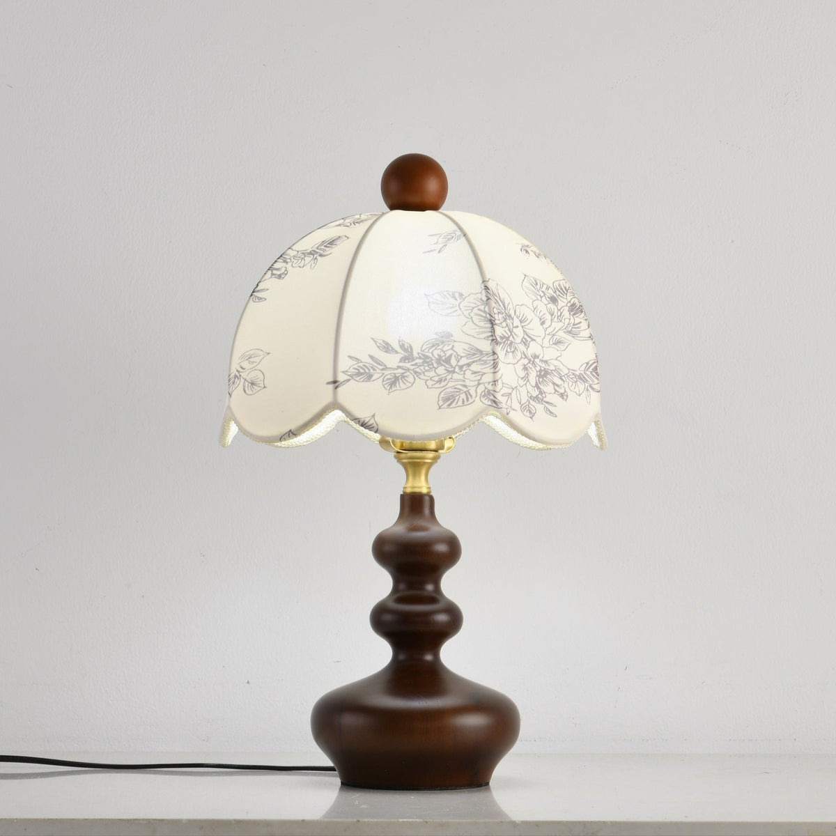 Cirirette Vintage Table Lamp
