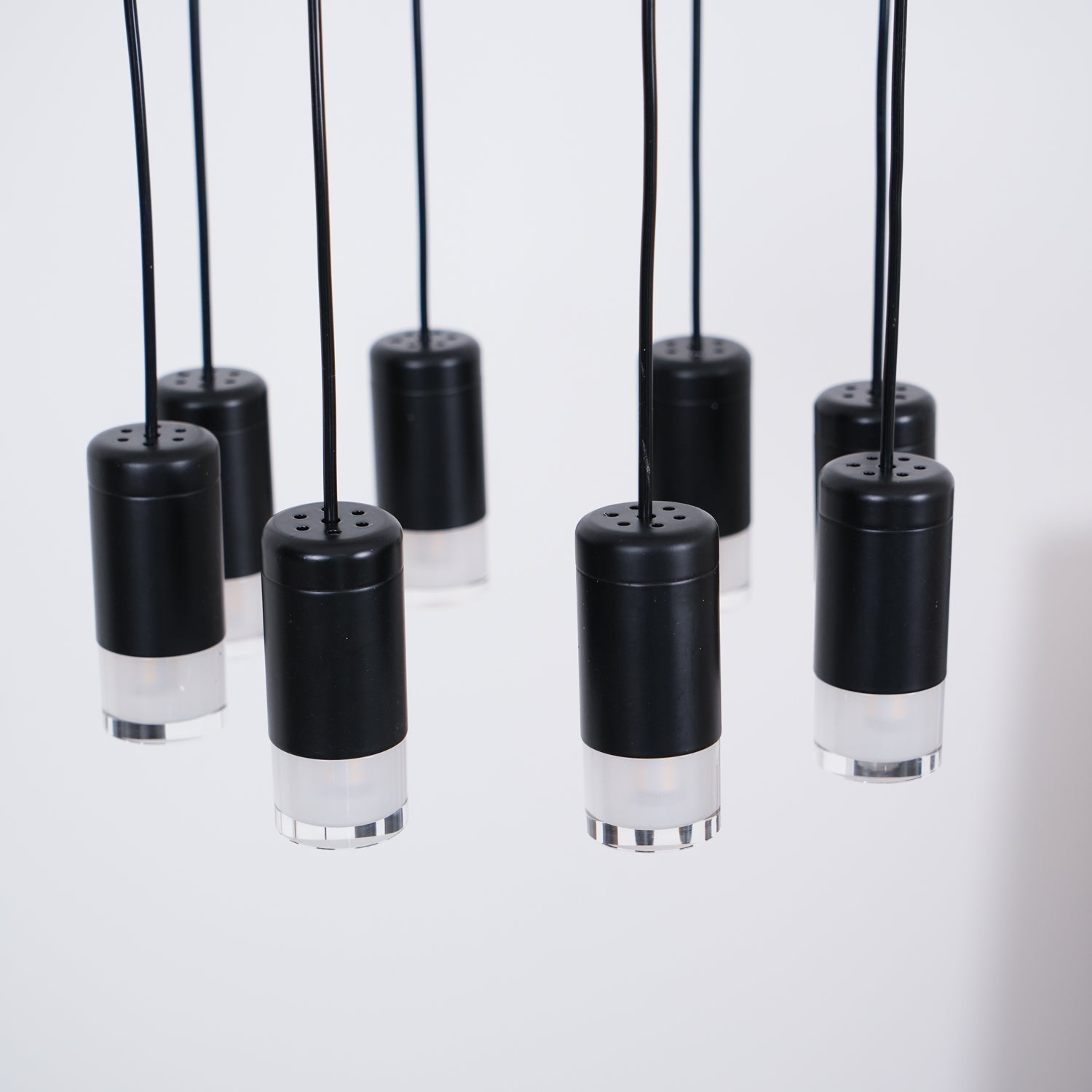 Tevenq Chandelier Lines Black Wireframe LED