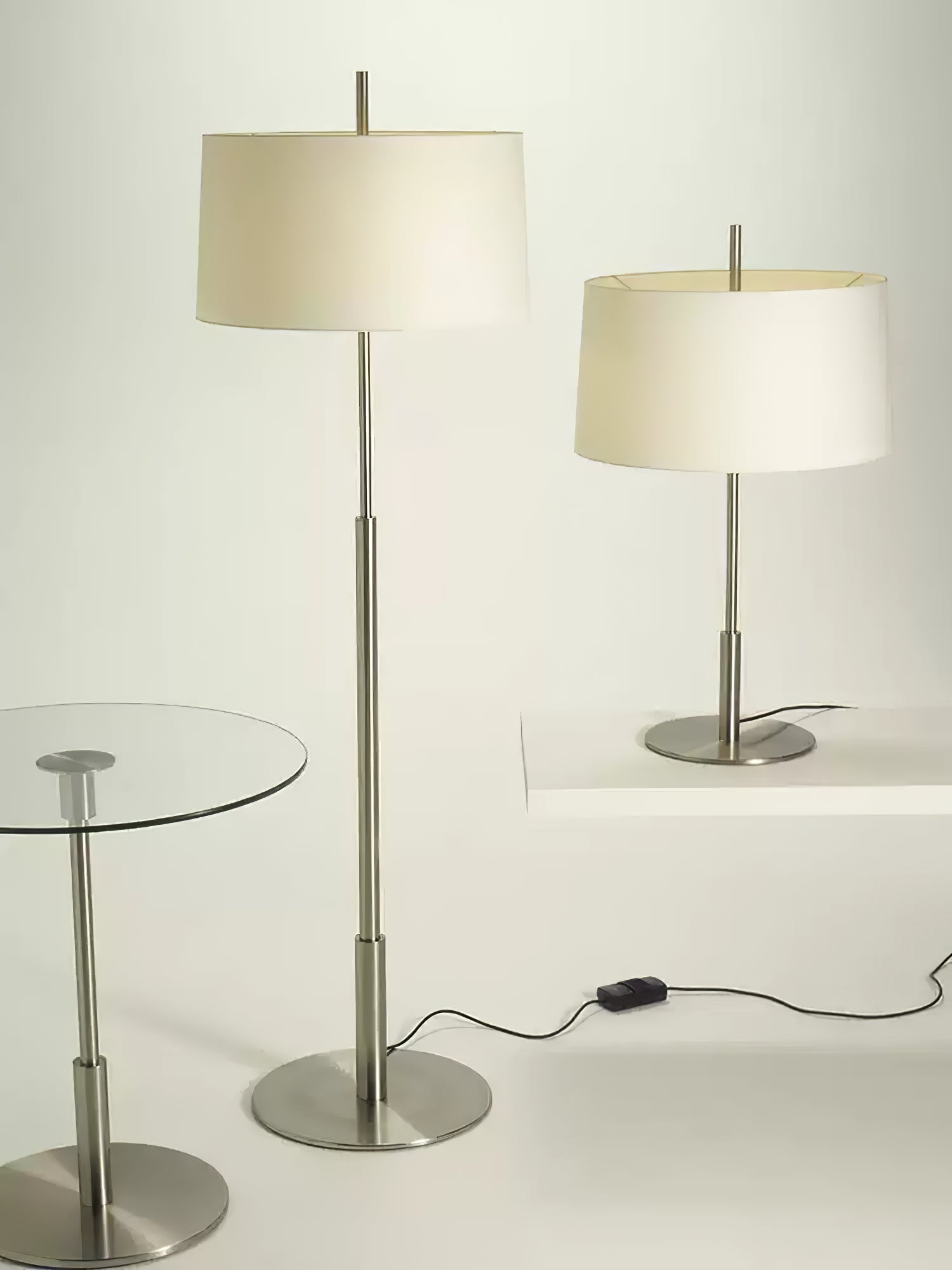 Brooks Minimalist Floor Lamp