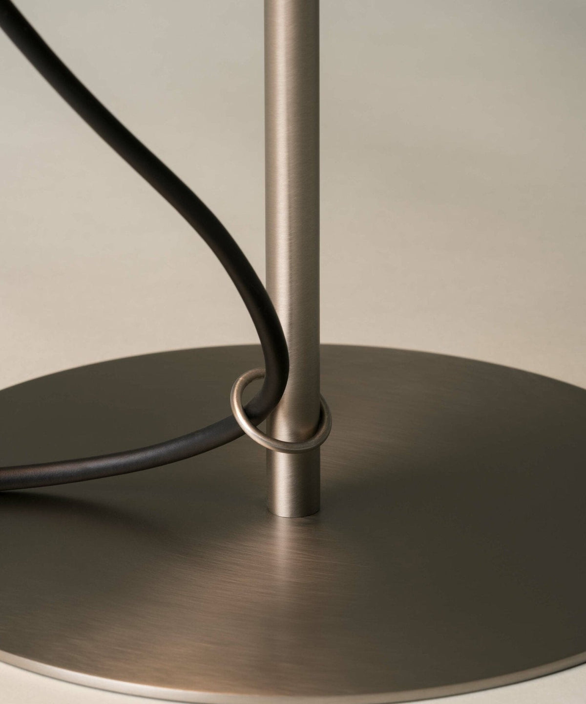 Landon Minimalist Table Lamp