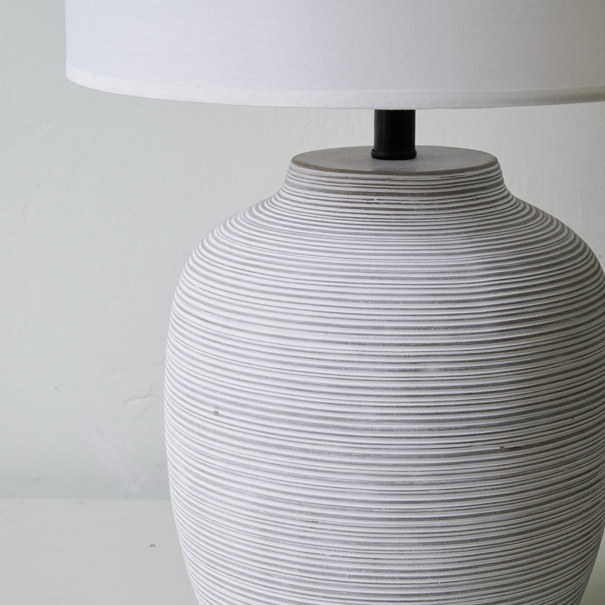 Edward Minimalist Ceramics Table Lamp