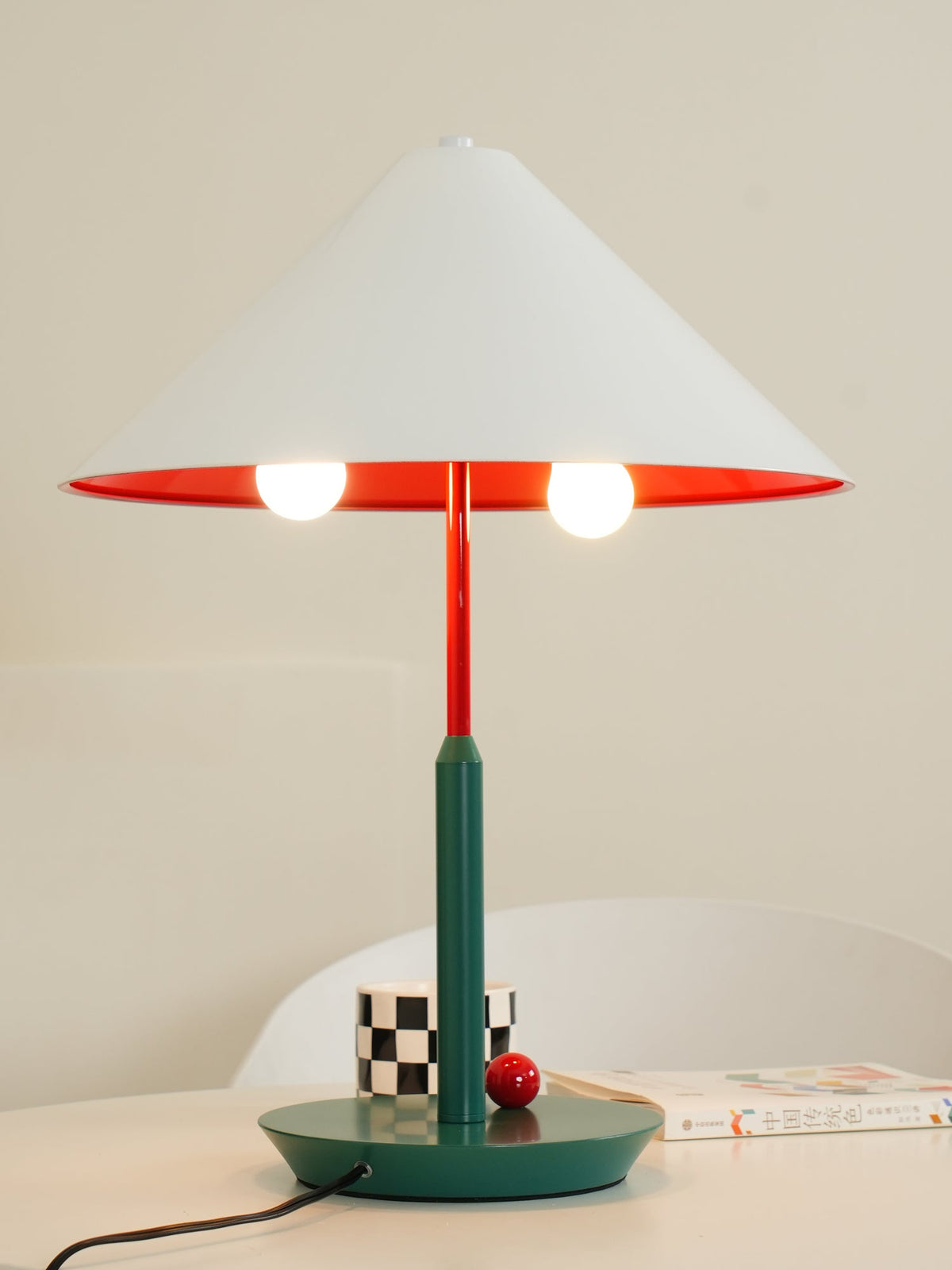 Liorinina Modern Table Lamp
