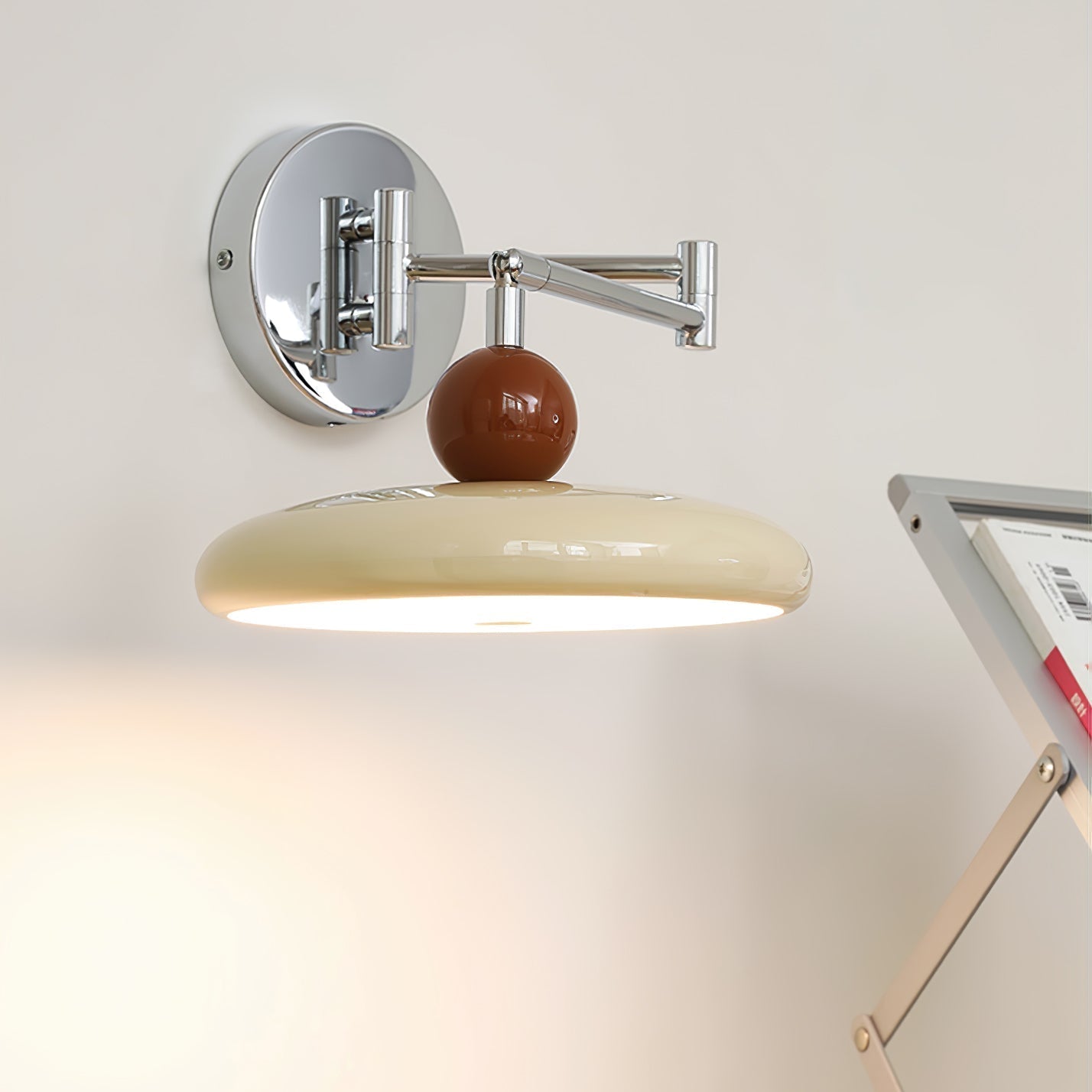 Virelse Vintage Acrylic Wall Lamp - Neutral Decor