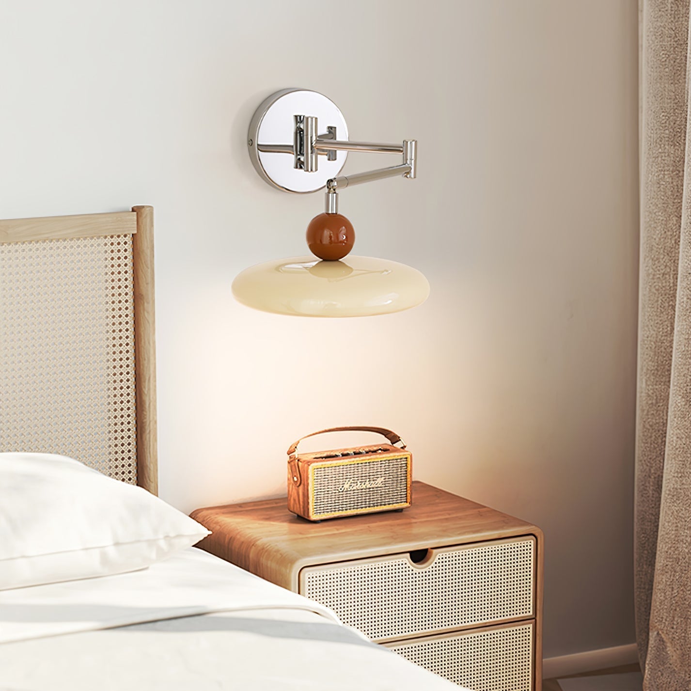 Virelse Vintage Acrylic Wall Lamp - Neutral Decor