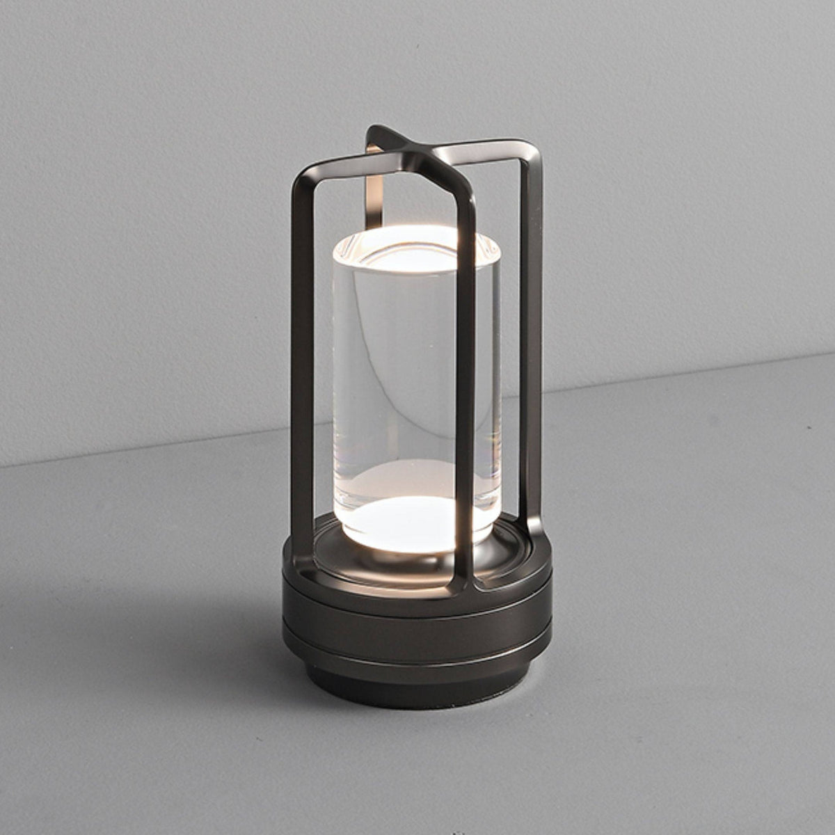 Solvane Rechargeable Table Lamp